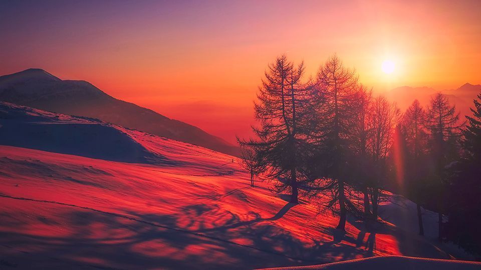 960x540 Morning Mountain 4K OLed Wallpaper