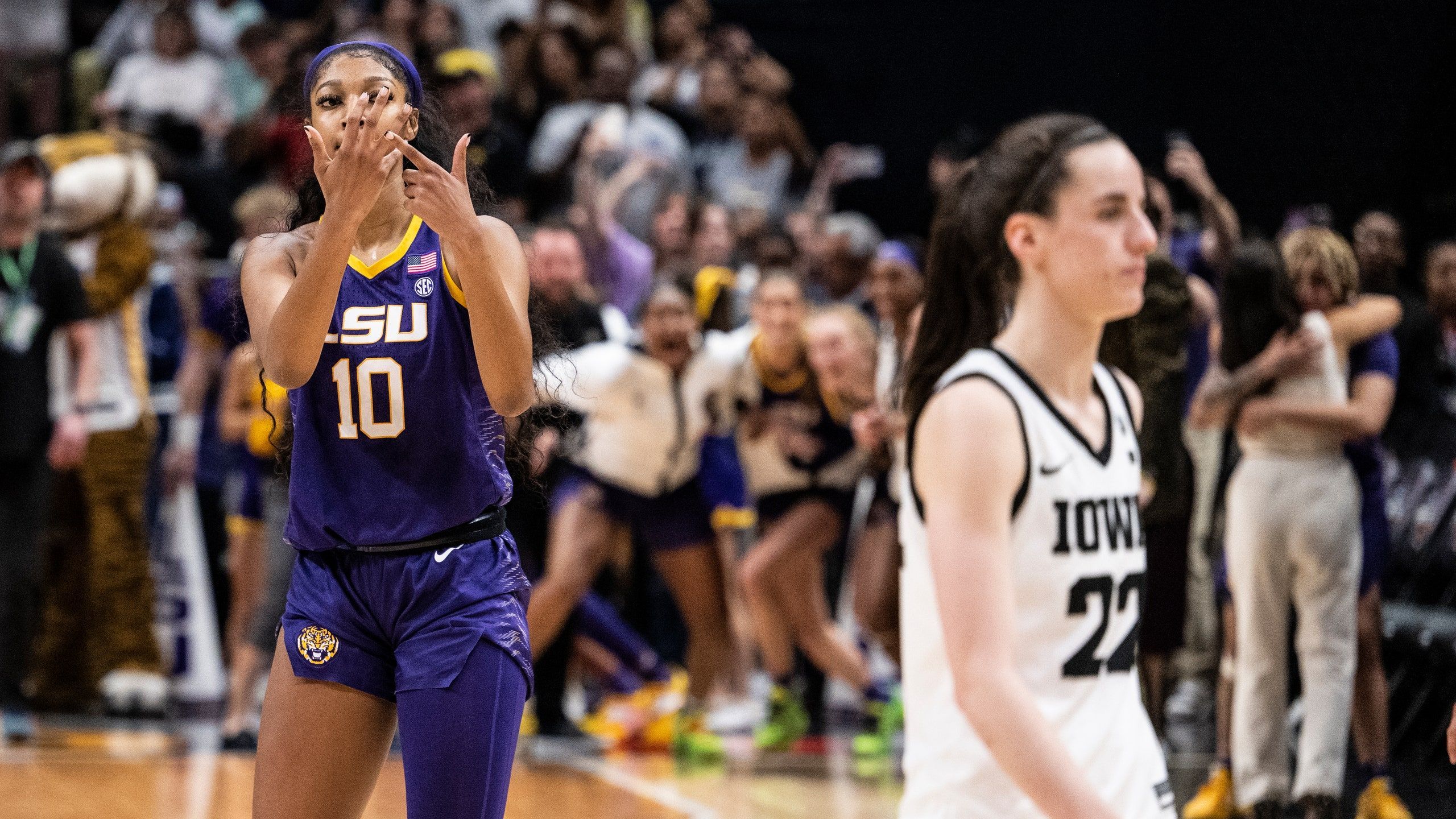 2560x1440 College Basketball