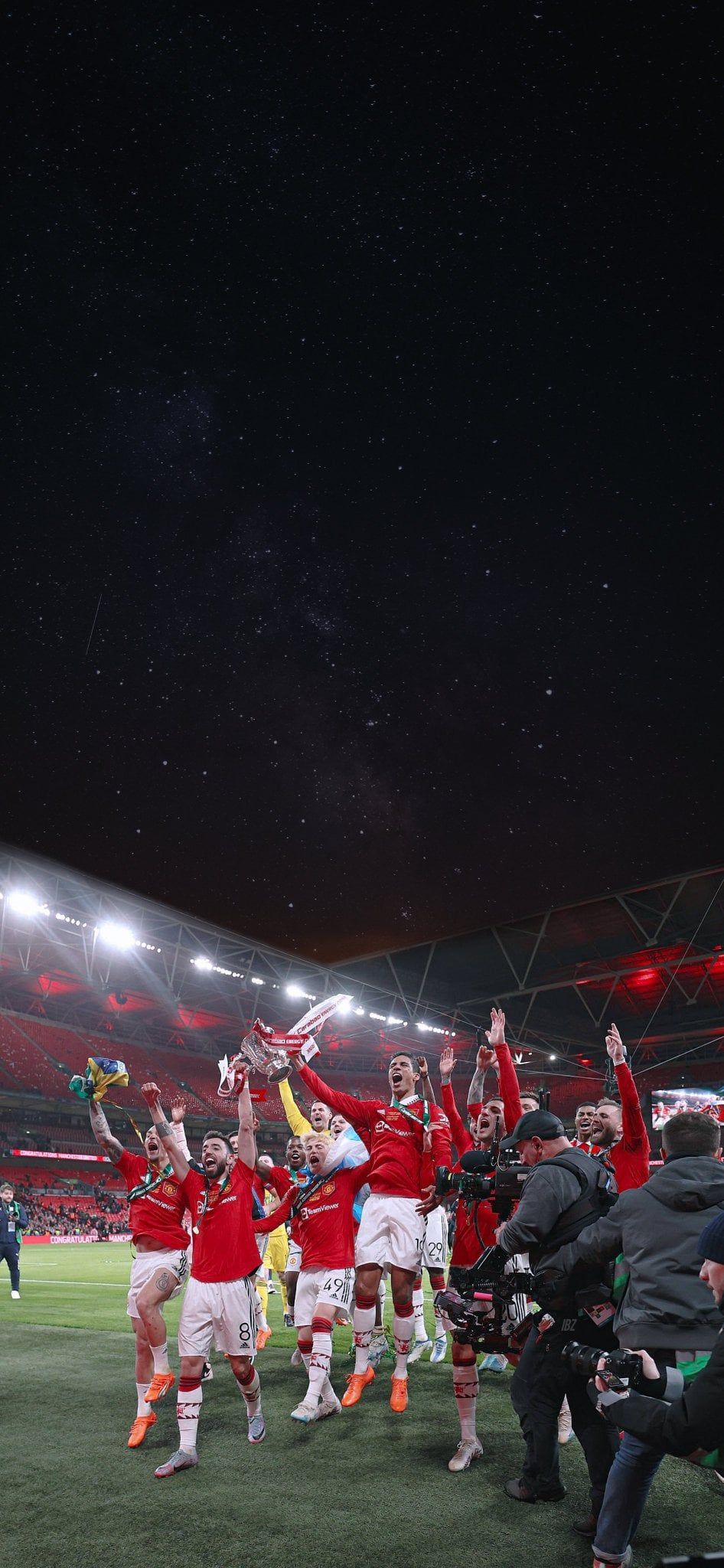 946x2048 Man Utd: Carabao Cup winners