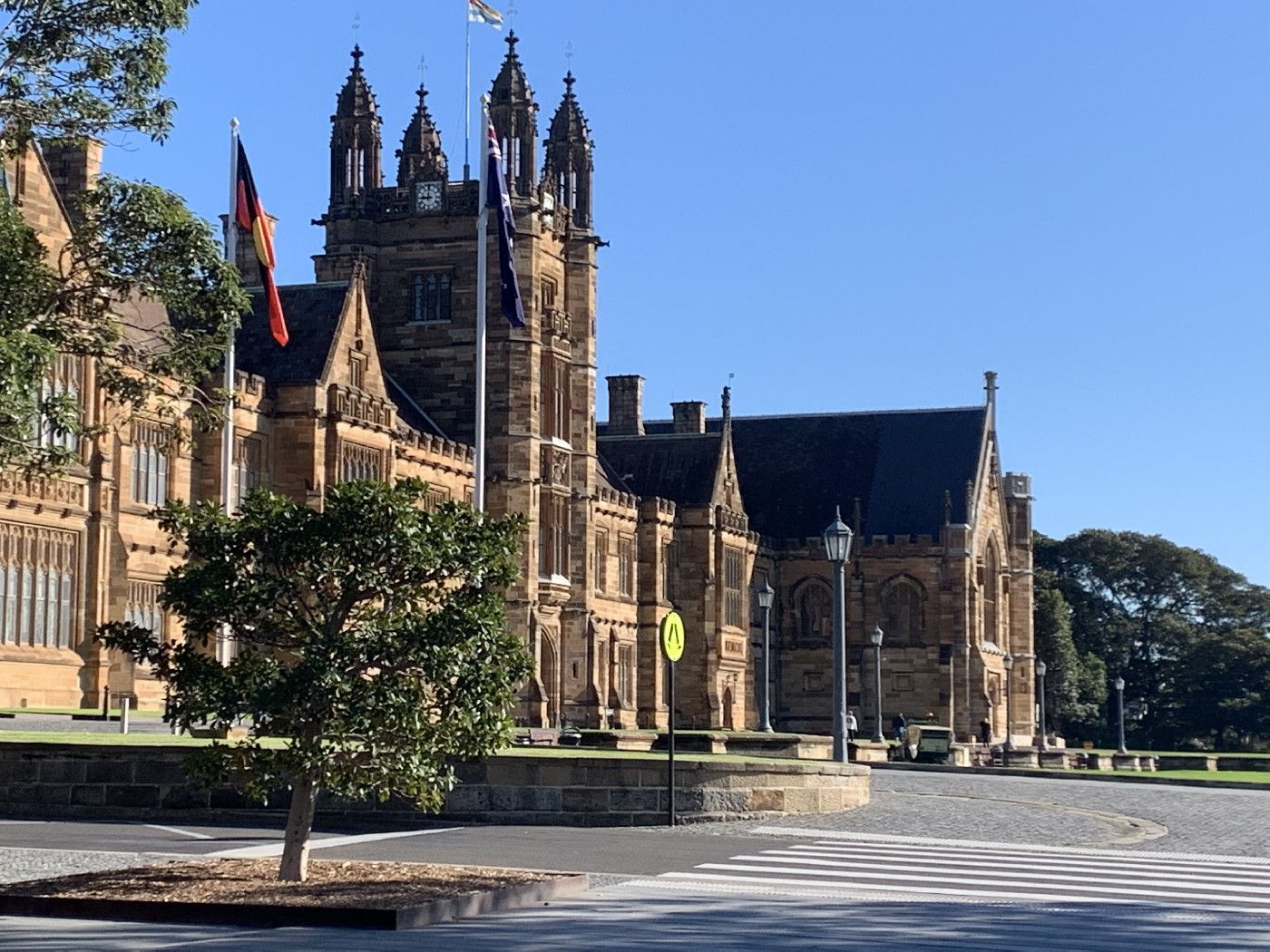1400x1050 University of Sydney Archives