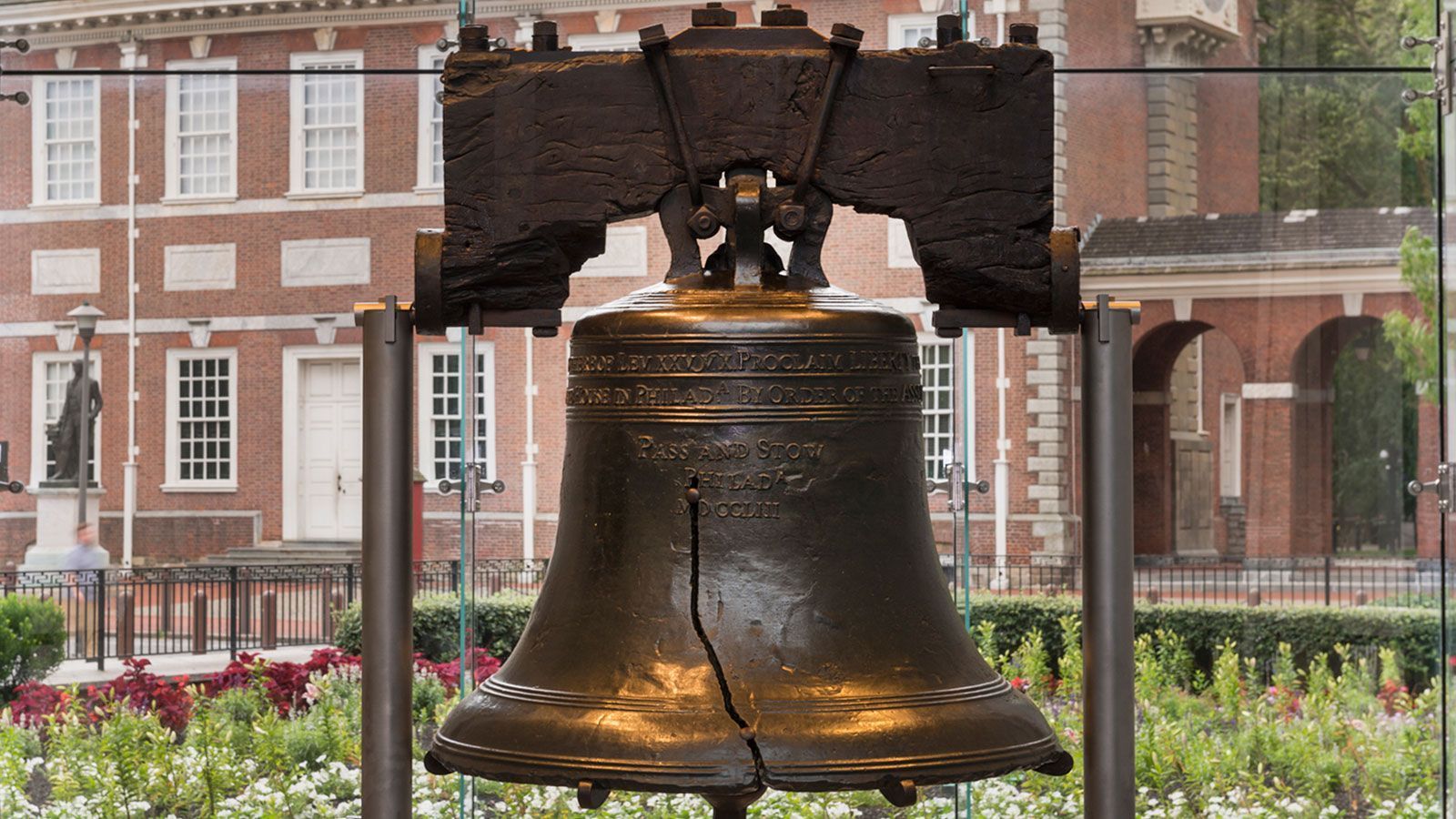 1600x900 Why Is There a Crack in the Liberty Bell?
