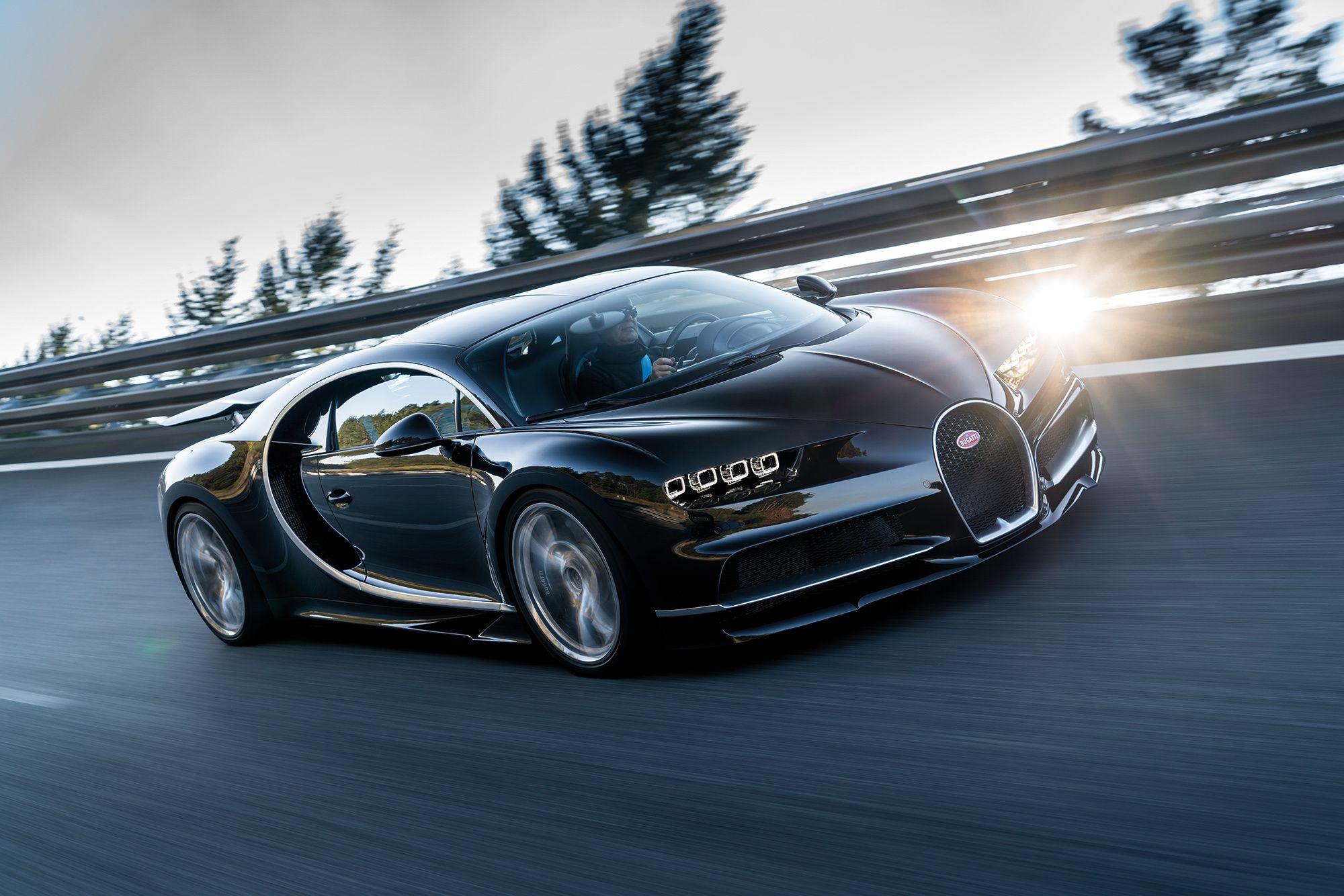 2000x1334 Bugatti Chiron HD Wallpaper for desktop download