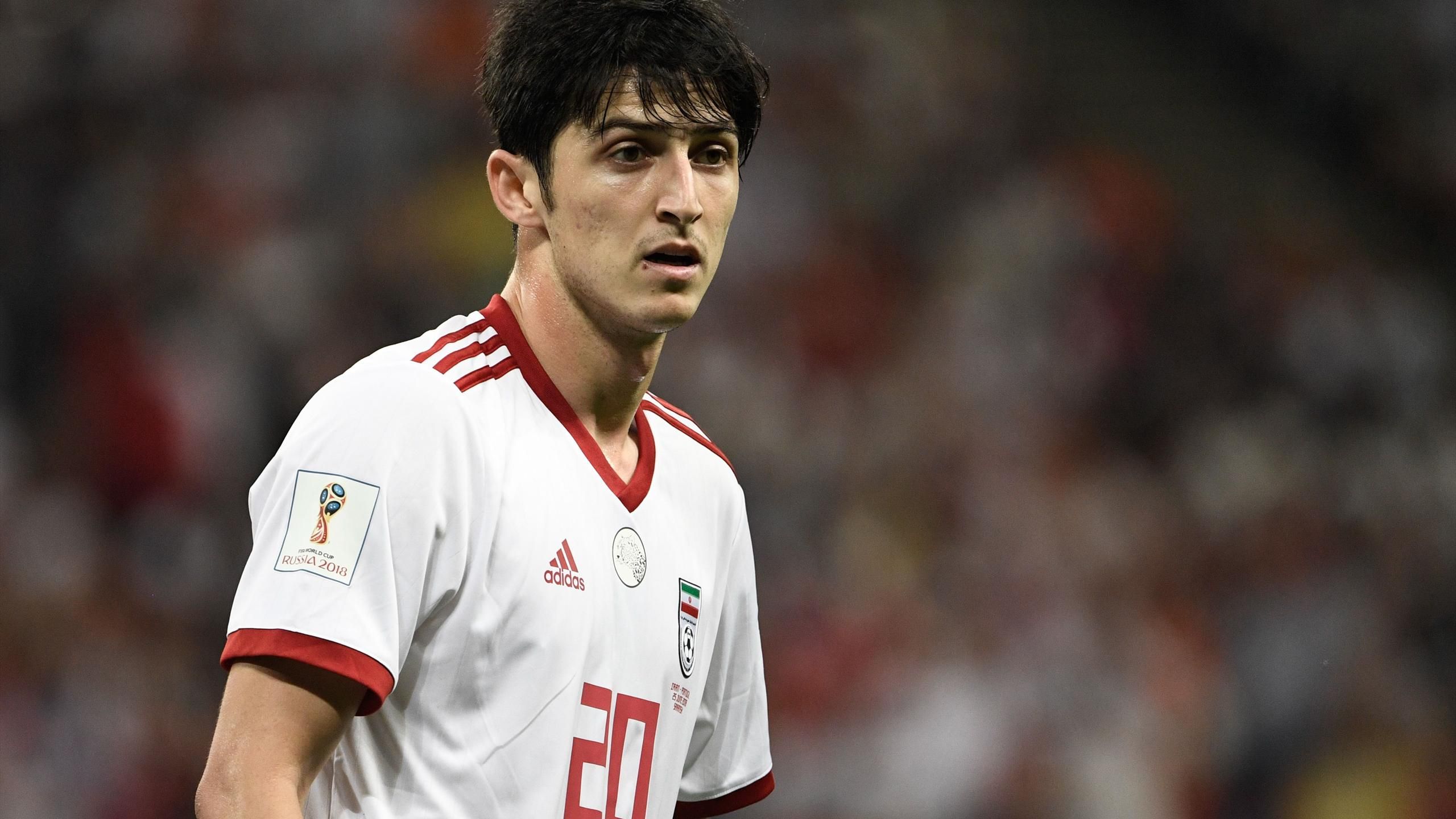 2560x1440 Iran striker Sardar Azmoun quits