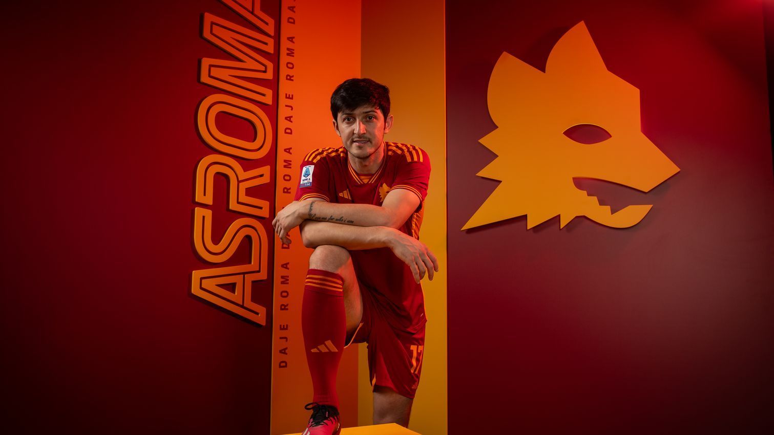 1511x850 Gallery: Azmoun in a Giallorossi shirt