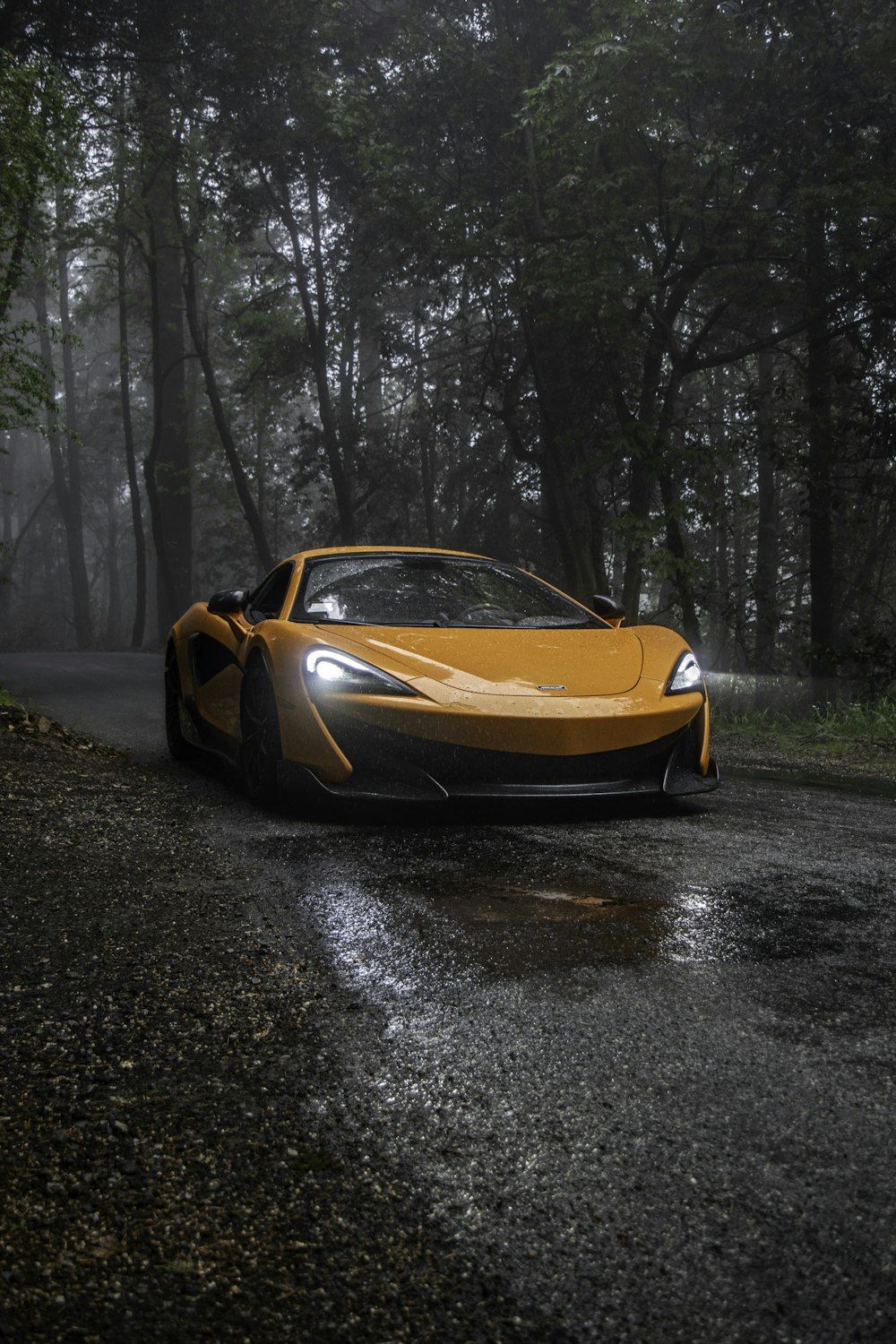 1000x1500 Super Car Picture. Download Free
