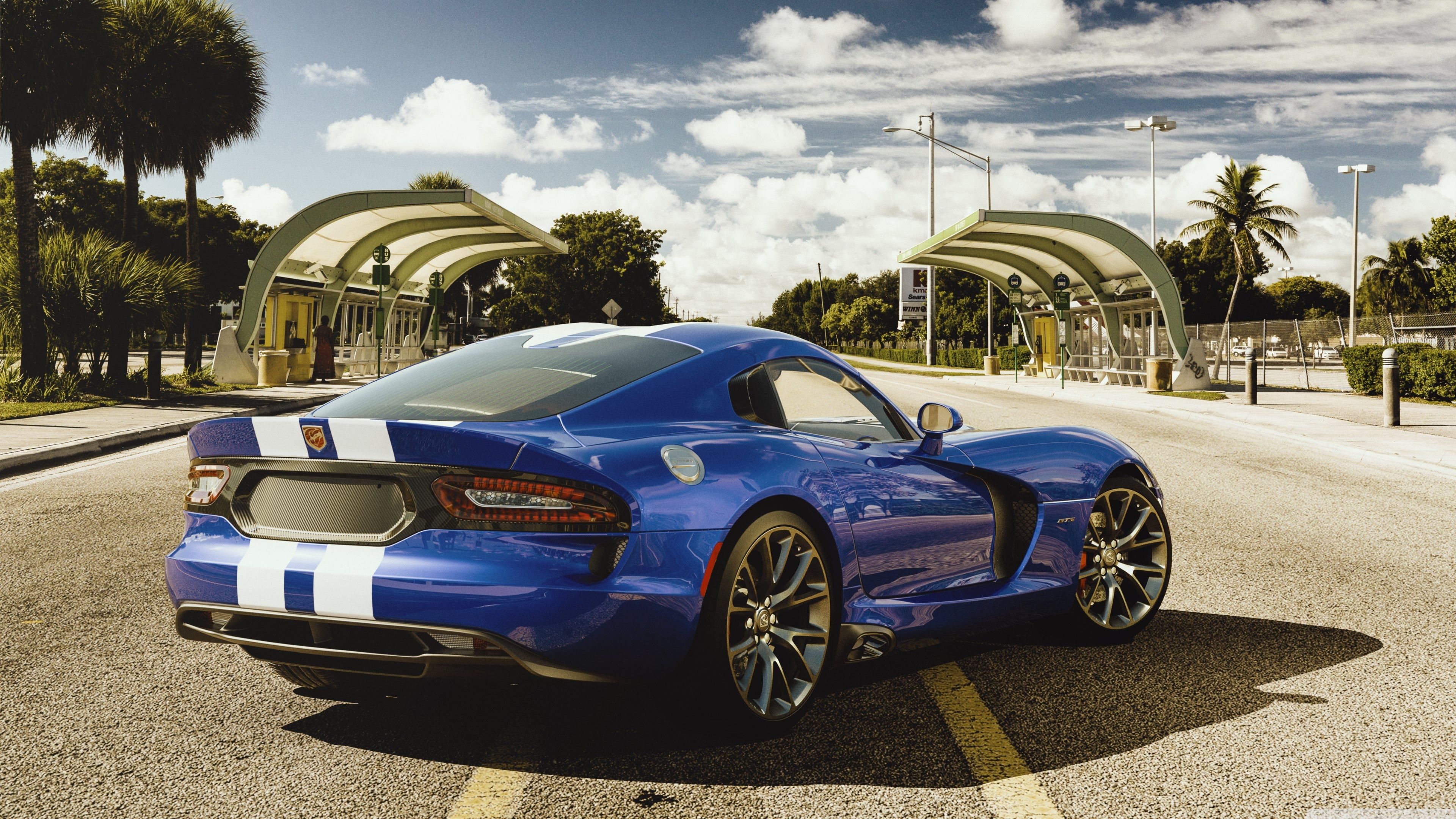 3840x2160 Super Car Ultra HD Desktop Background
