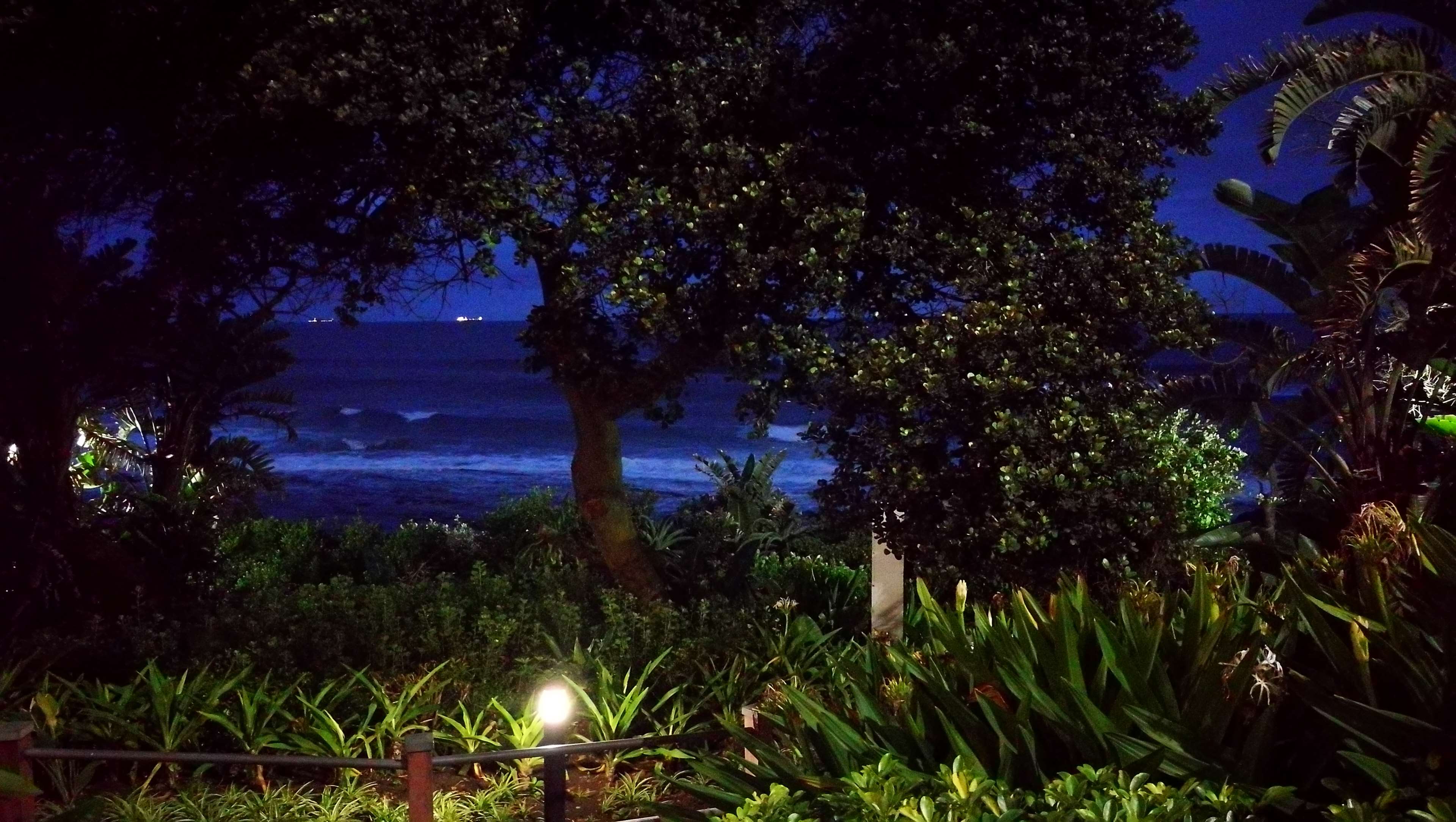 3840x2168 holiday, night life, ocean 4k wallpaper