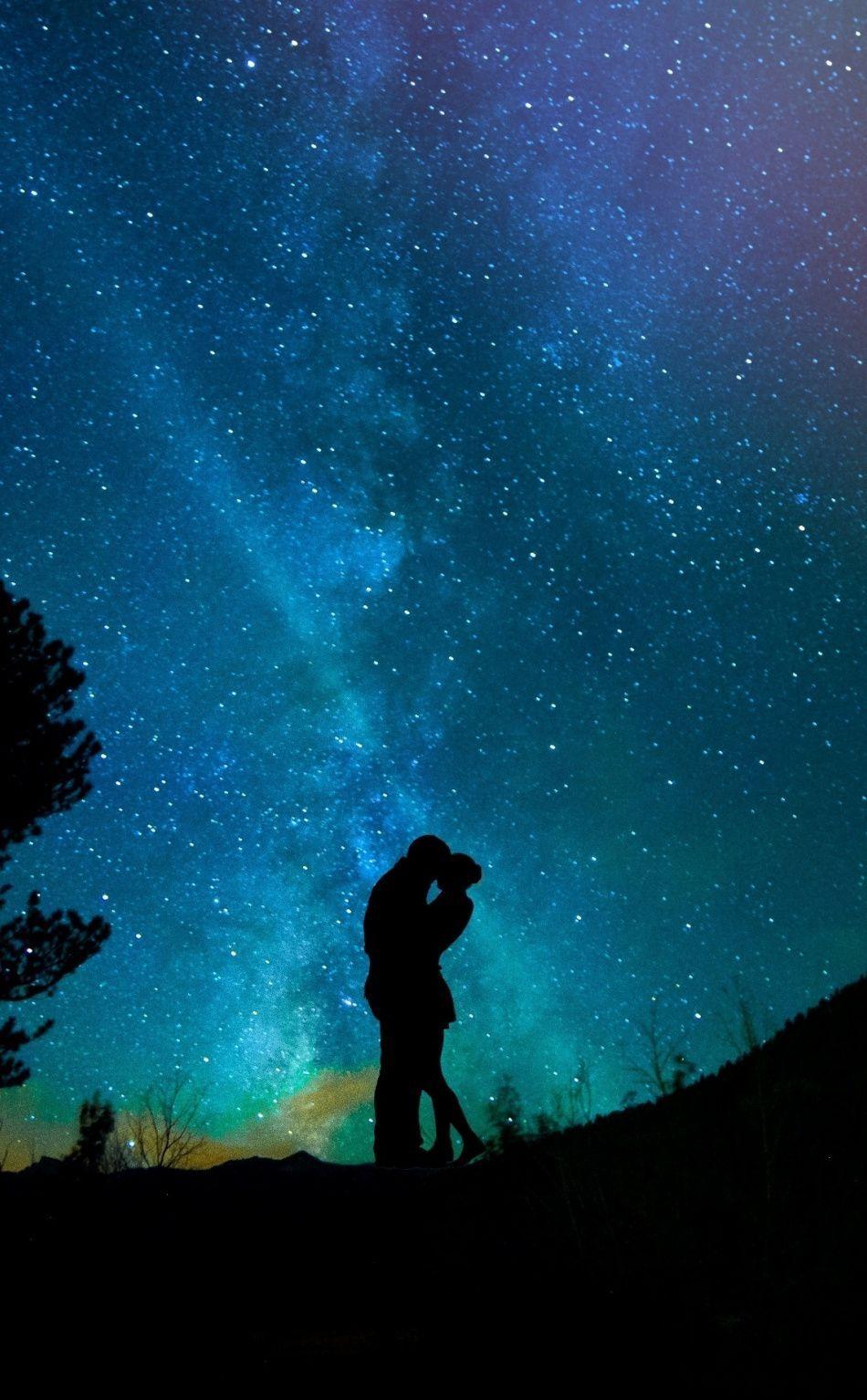 950x1534 Couple, romantic night, silhouette, starry sky, 950x1534 wallpaper. Силуэтная живопись, Рисунок галактики, Рисунок пары