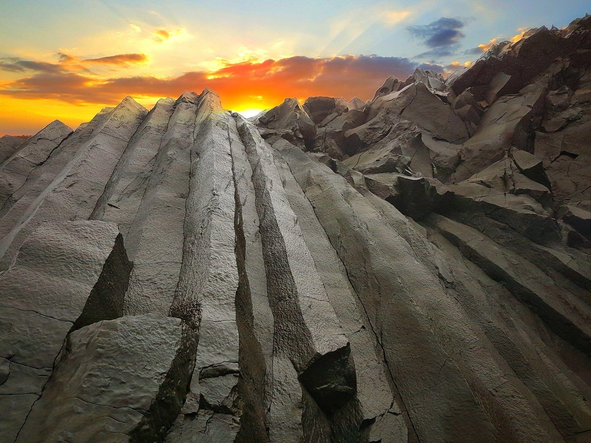 1920x1439 The Wonderful World of Icelandic Rocks and Minerals. What's
