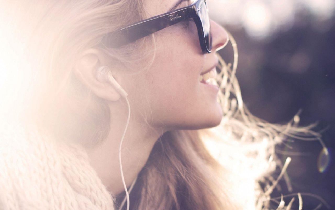 1280x804 Hipster Girl Wallpaper