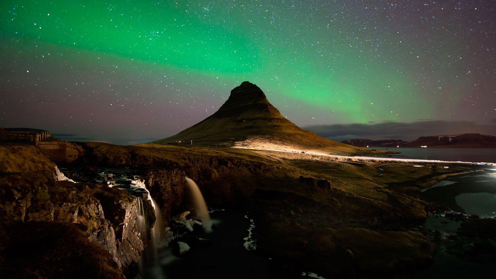 1600x900 Iceland Travel Guide