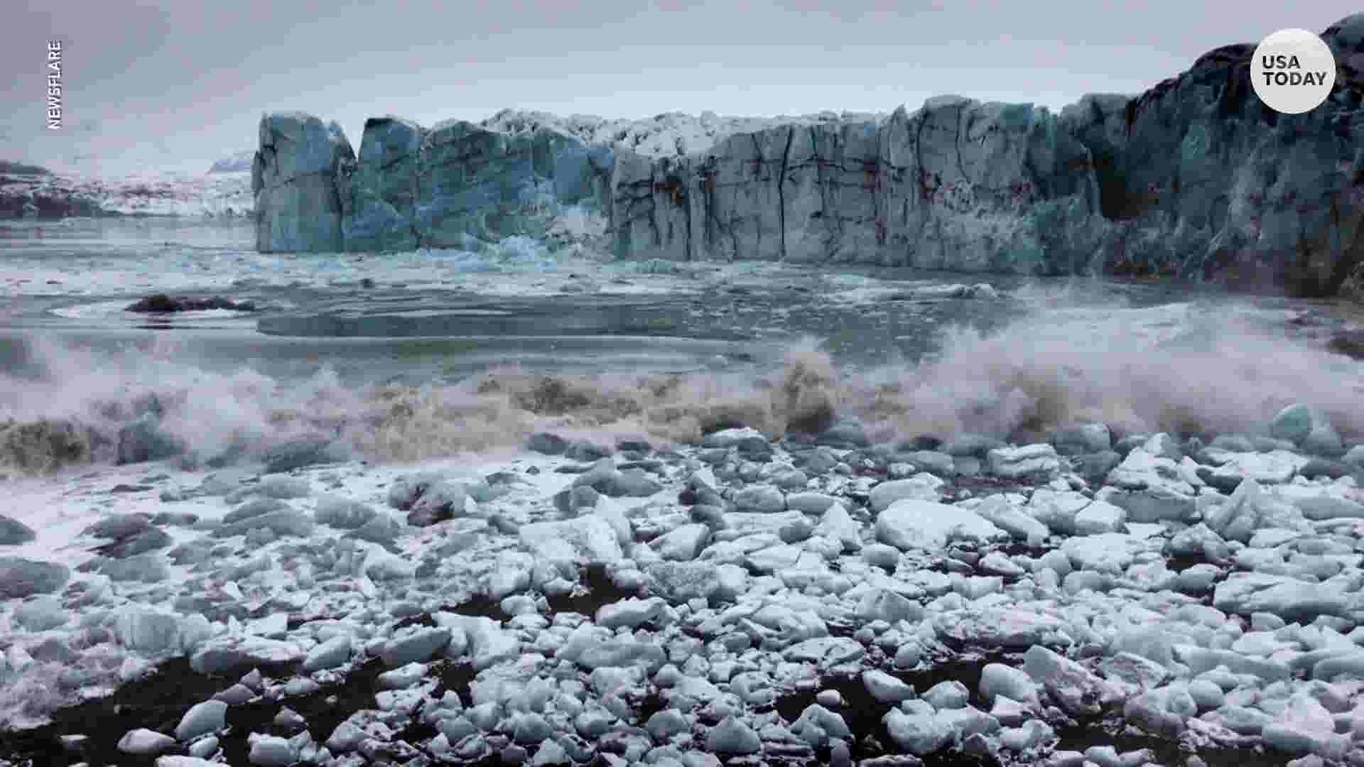 1920x1080 Tourists flee from massive wave after glacier collapses