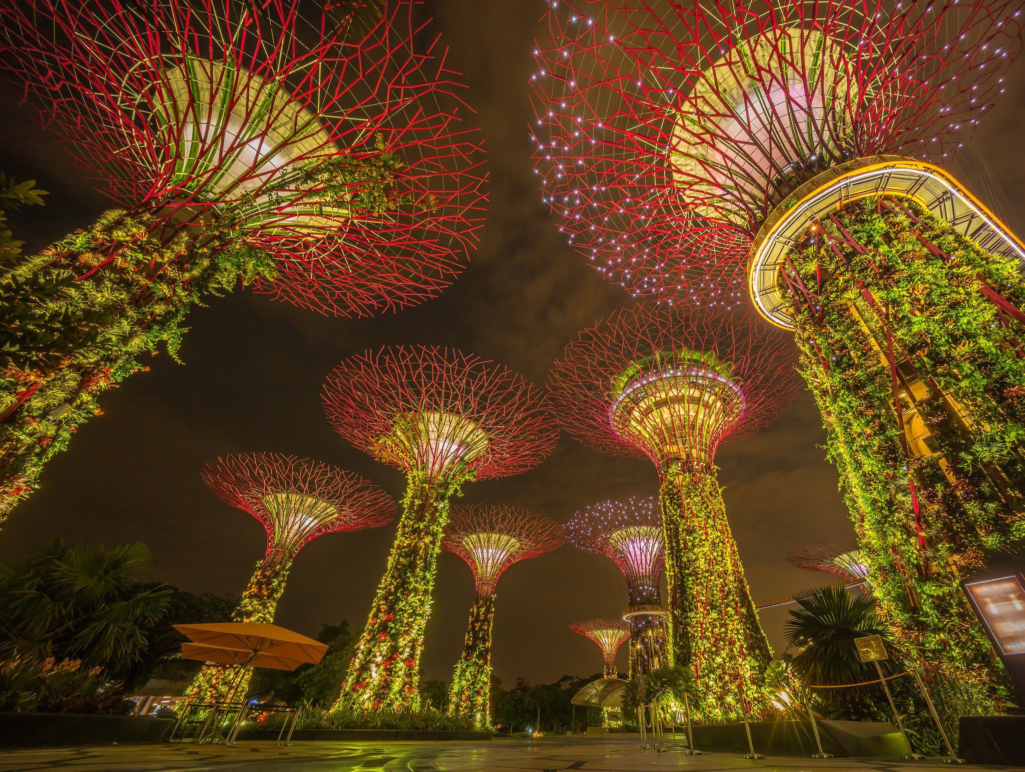 2048x1544 Marina Bay Sands HD Wallpaper
