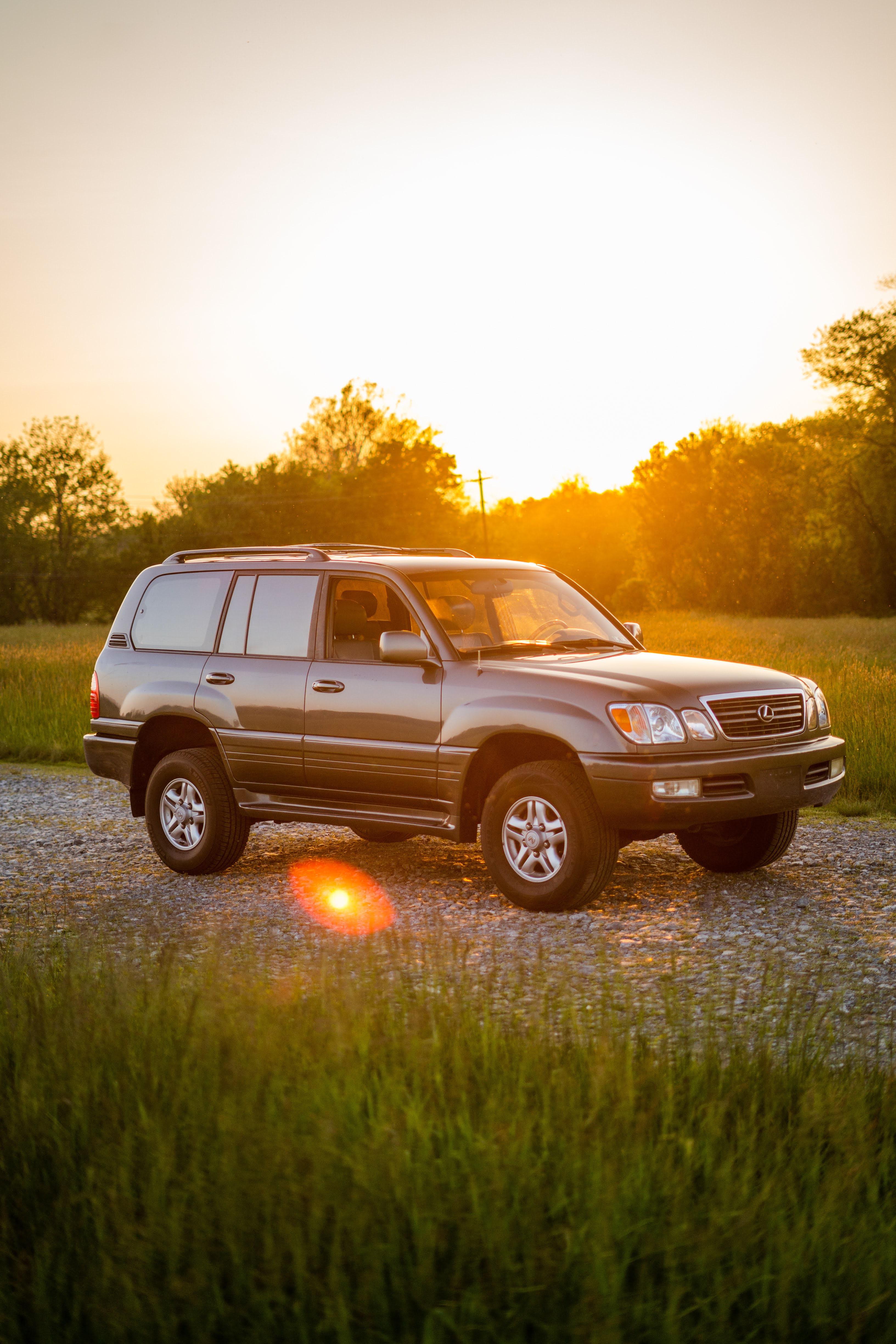 3265x4898 Loving my 2000 LX470! Just picked it up for an absolute steal. Traded my good friend a 2010 Civic for it. 195k miles, overall great condition AHC was removed and a lift