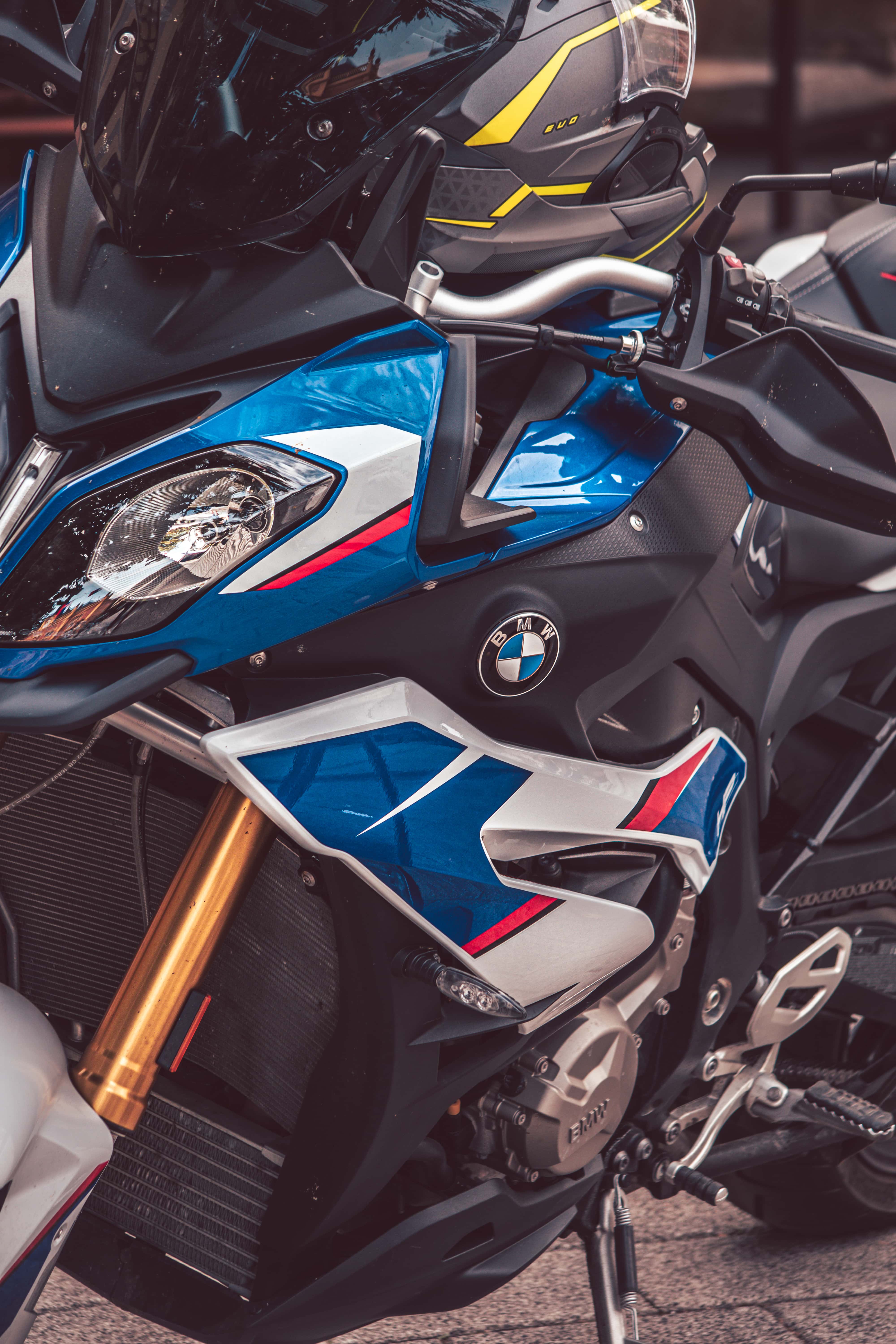 4000x6000 Free picture: BMW, motorbike, motorcycle, headlight, steering wheel, helmet, device, vehicle, transportation, bike