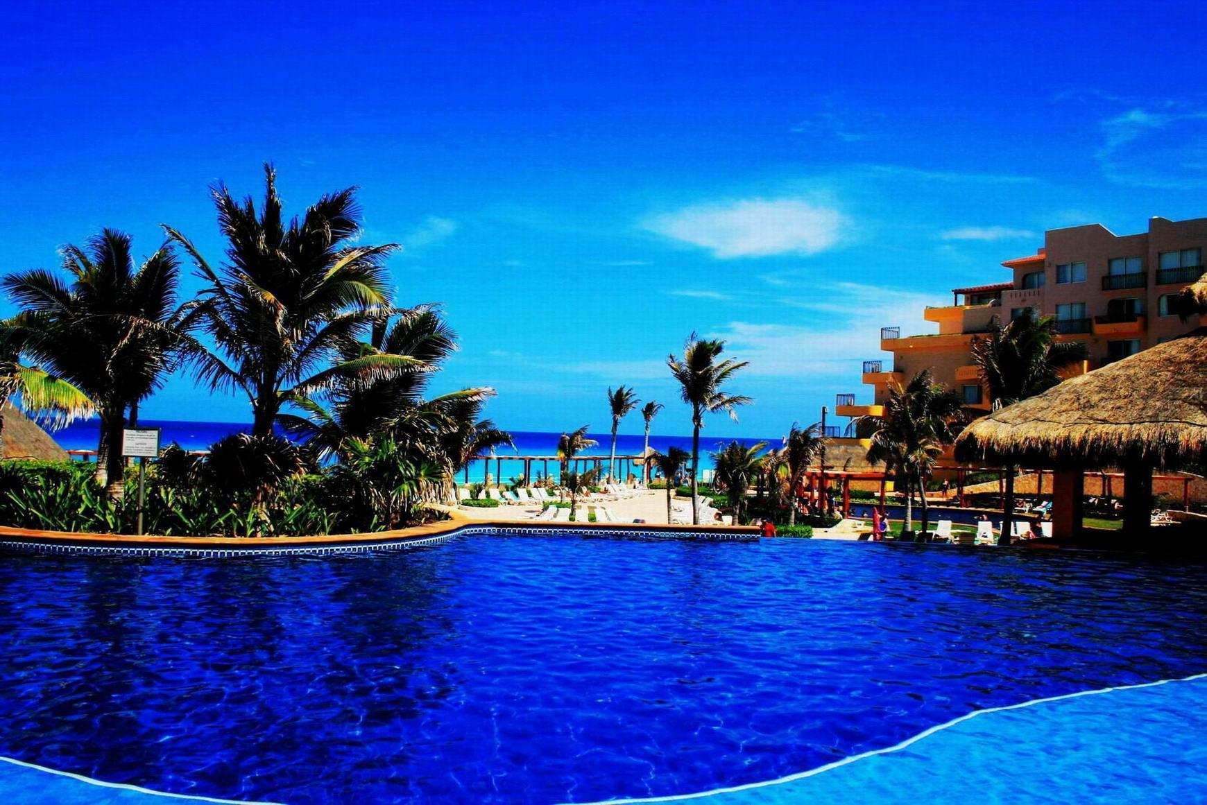 1740x1161 Cancun Wallpaper