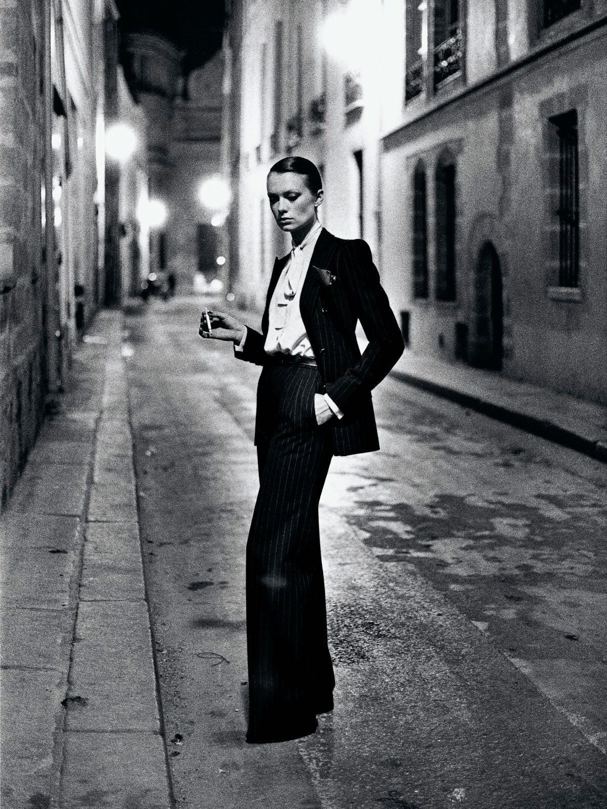 1200x1600 Helmut Newton's fierce photo to appear