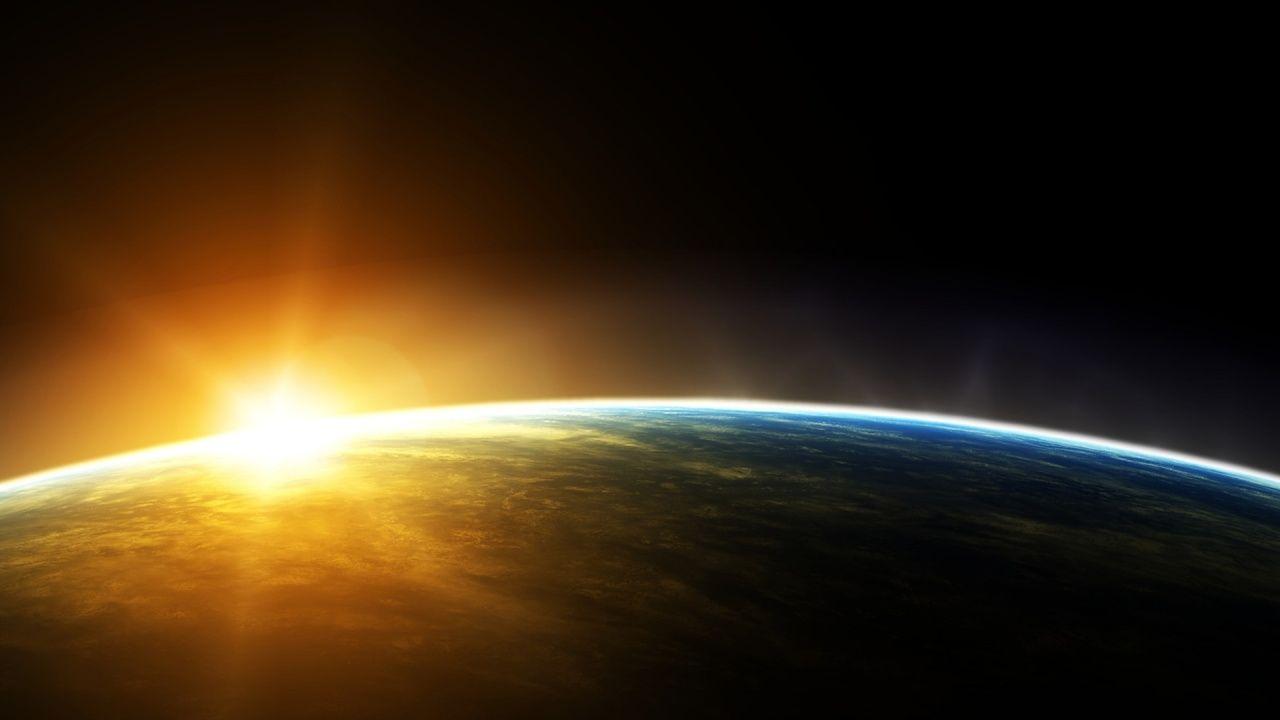 1280x720 Sunrise From Space HD wallpaper « HD Wallpaper