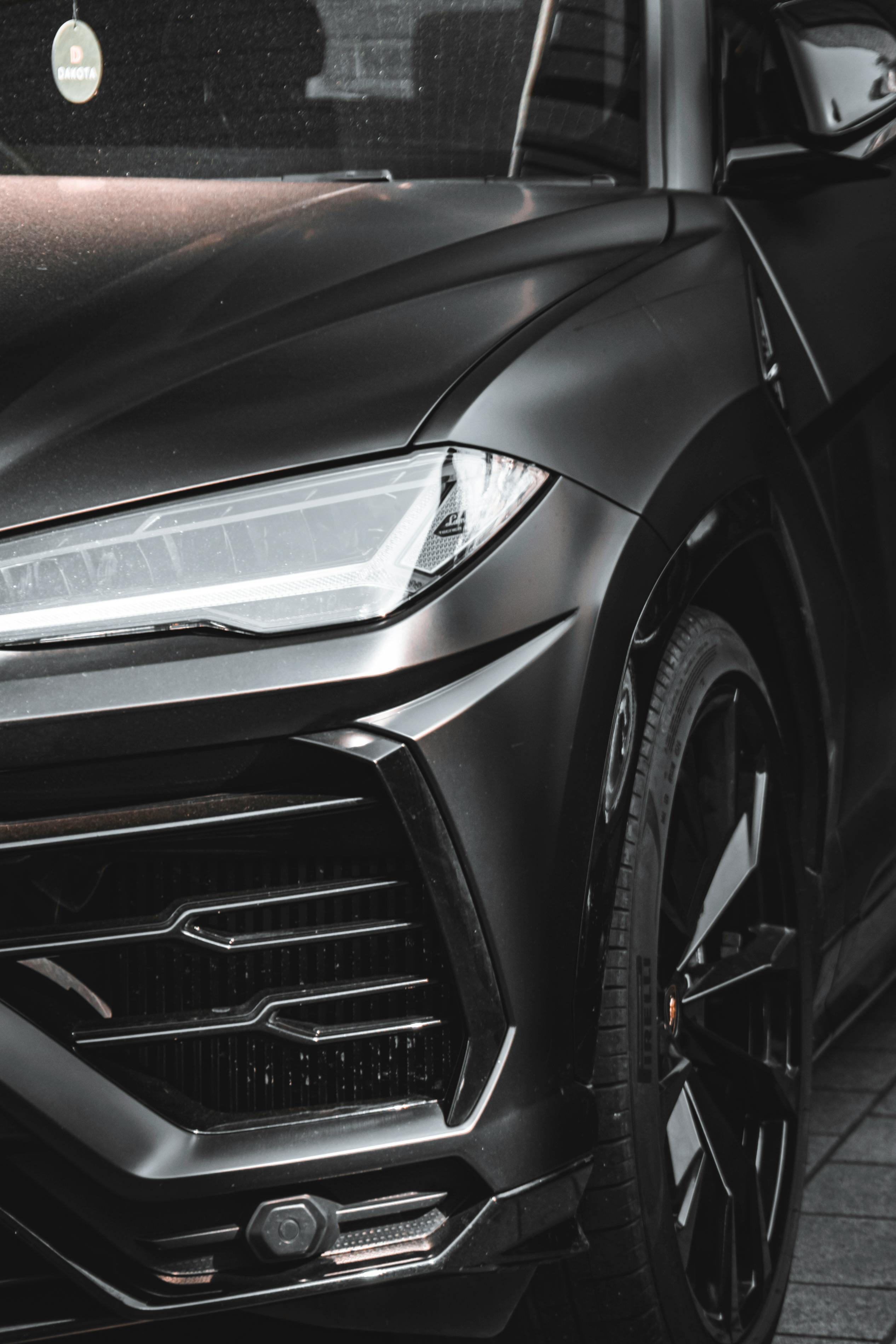 2532x3798 Lamborghini Urus Photo, Download