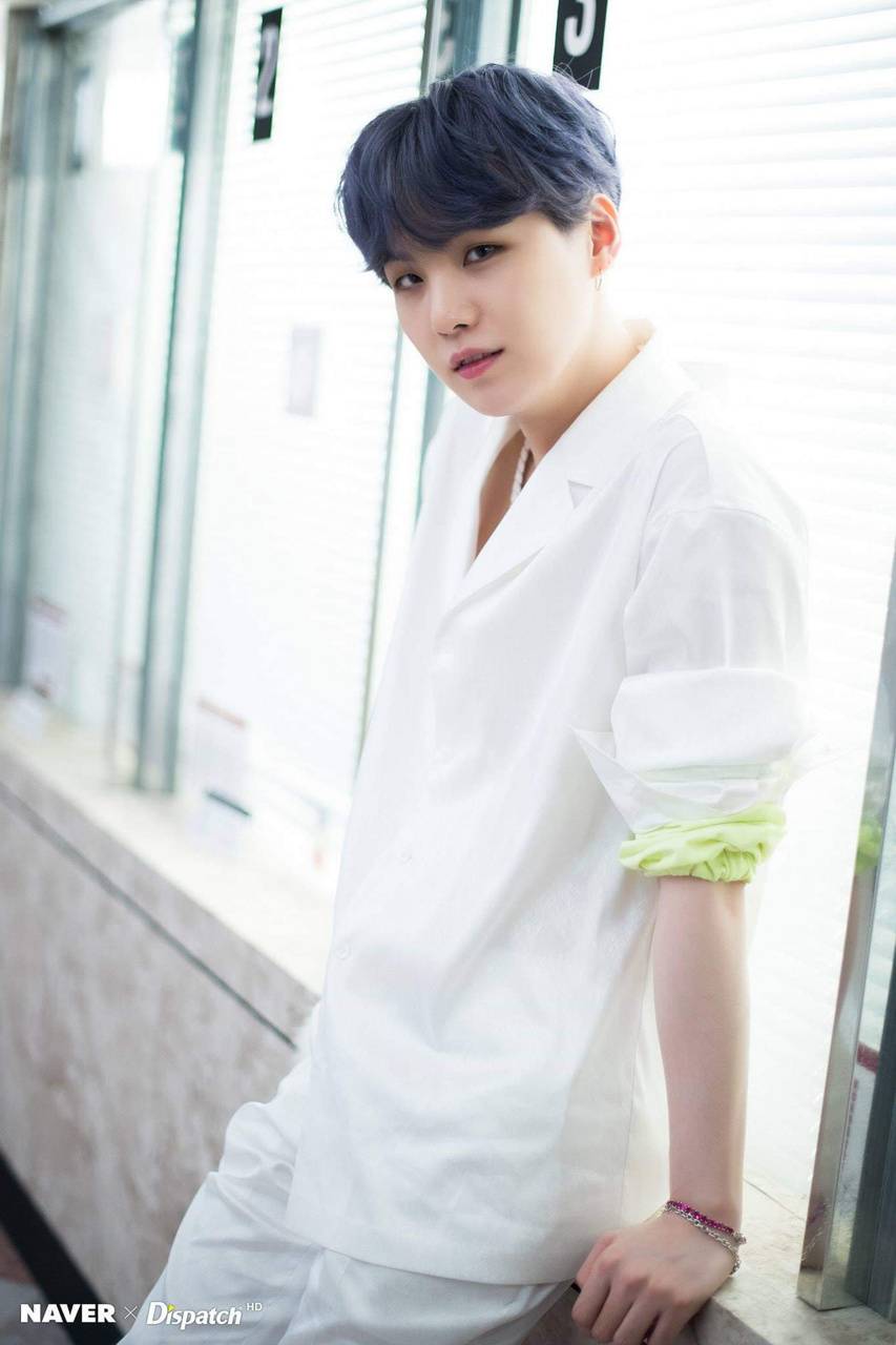 853x1280 Suga BTS Wallpaper