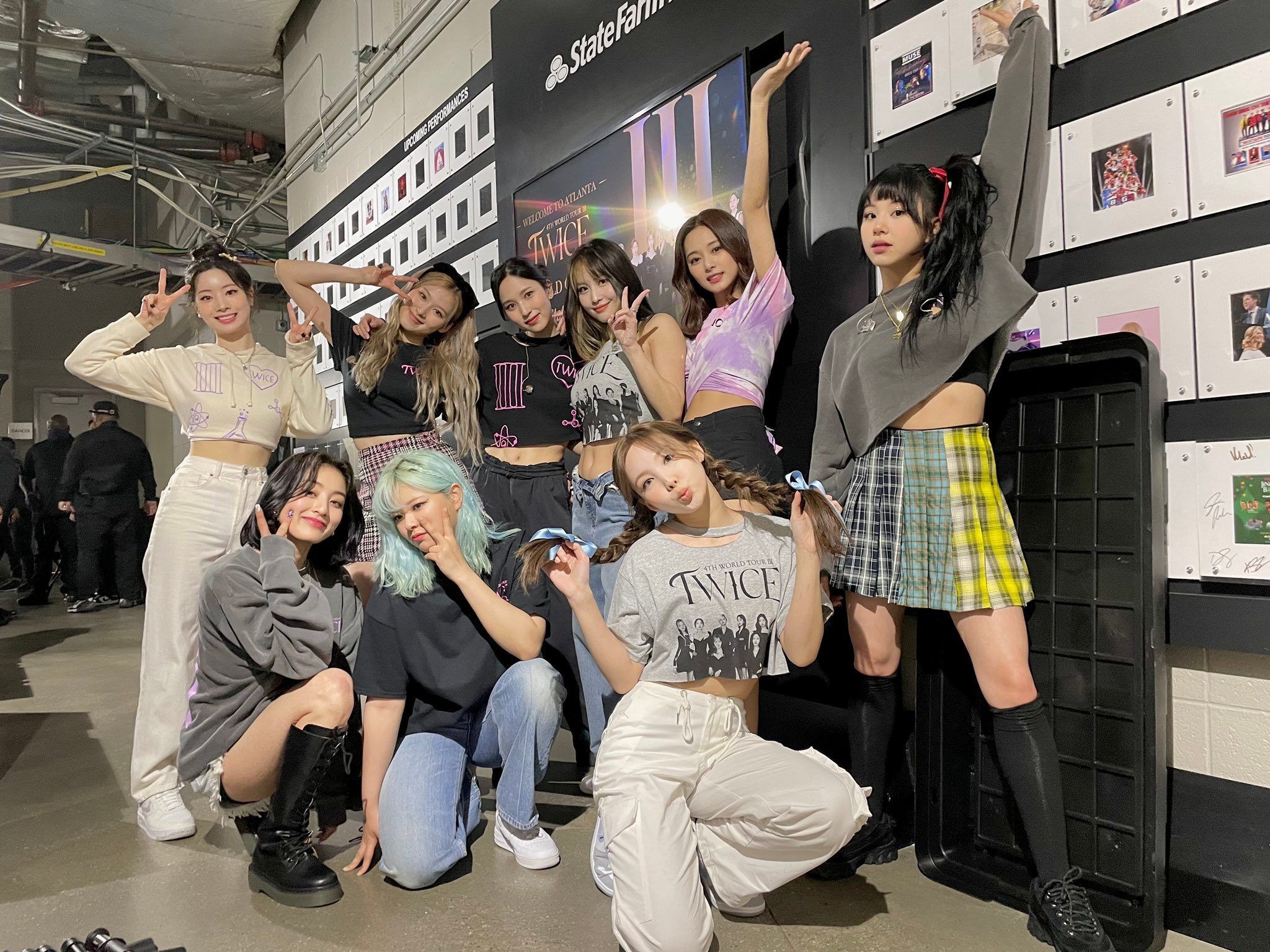 2048x1536 Fancy! TWICE announces August comeback