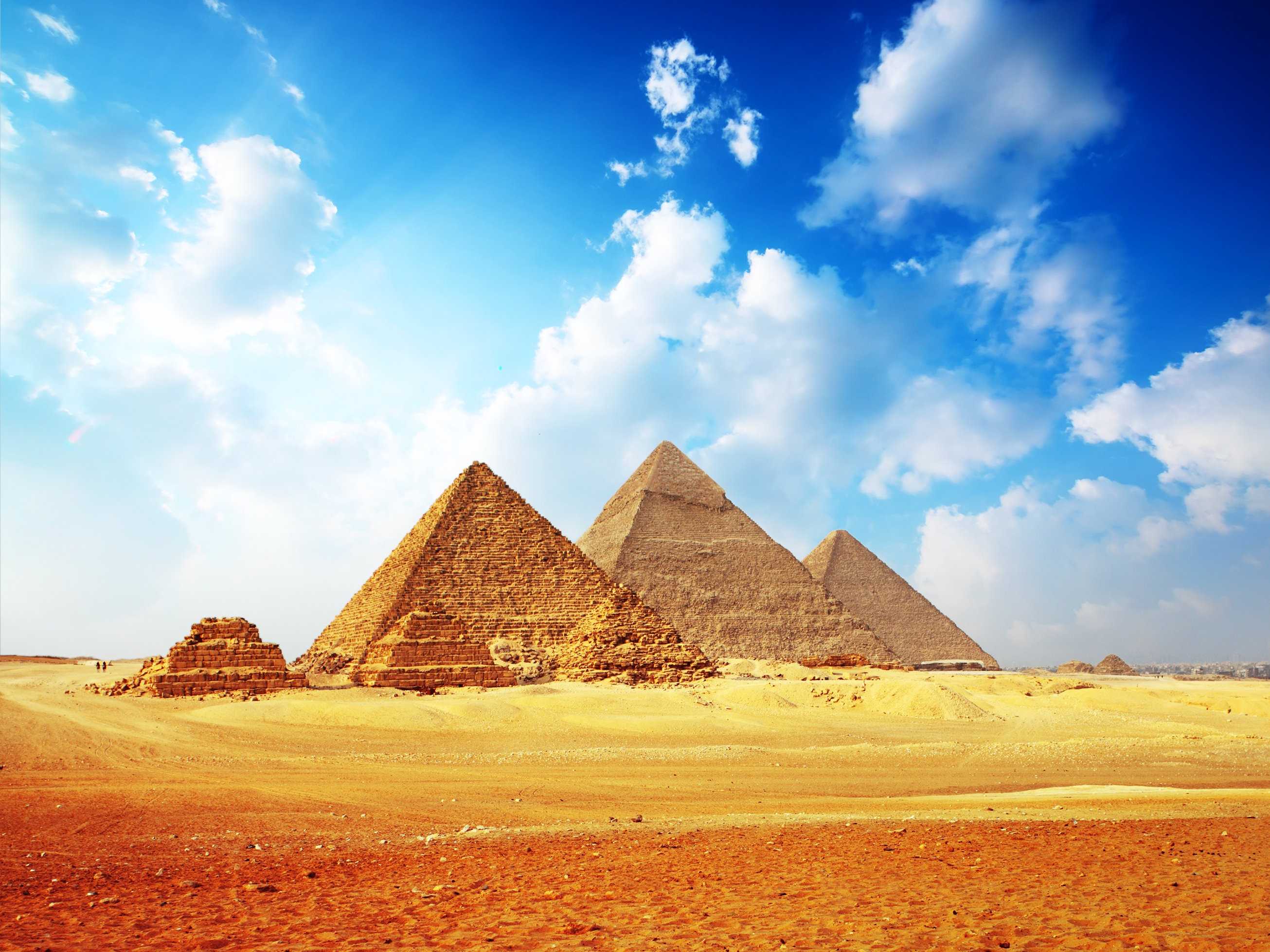 2611x1958 The Great Pyramid Egypt wallpaper