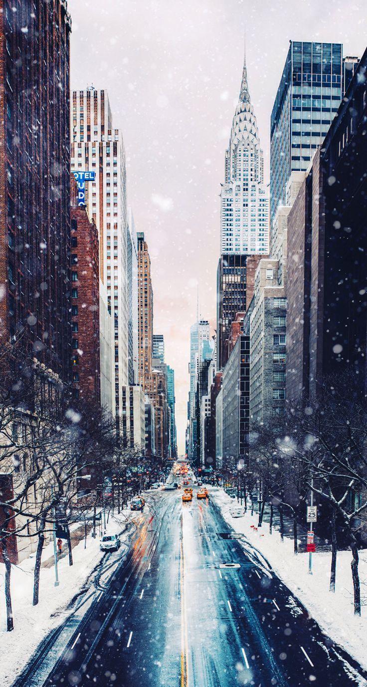 736x1377 Winter in New York City. New York City. City
