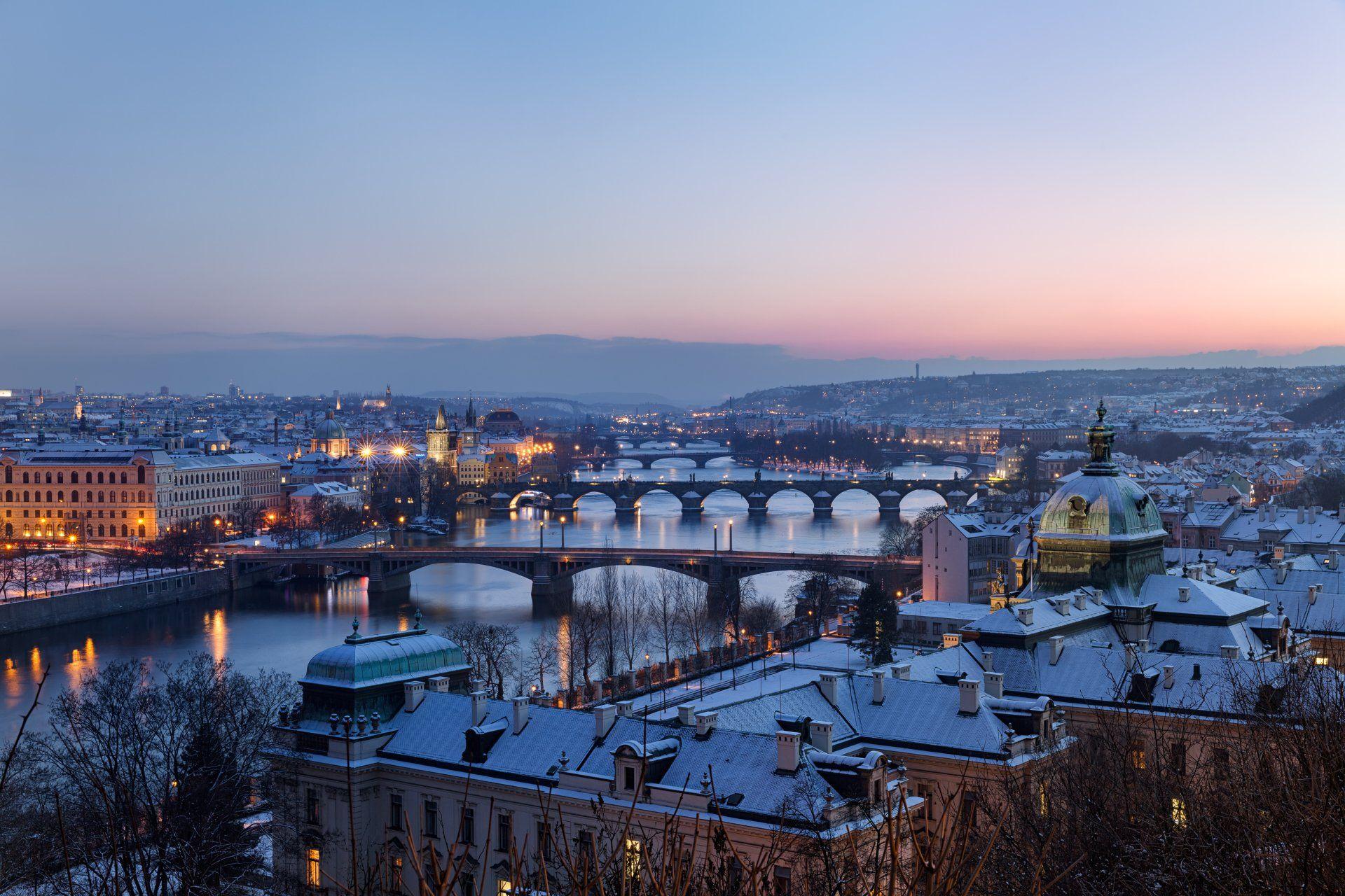 1920x1280 4K Ultra HD Prague Wallpaper