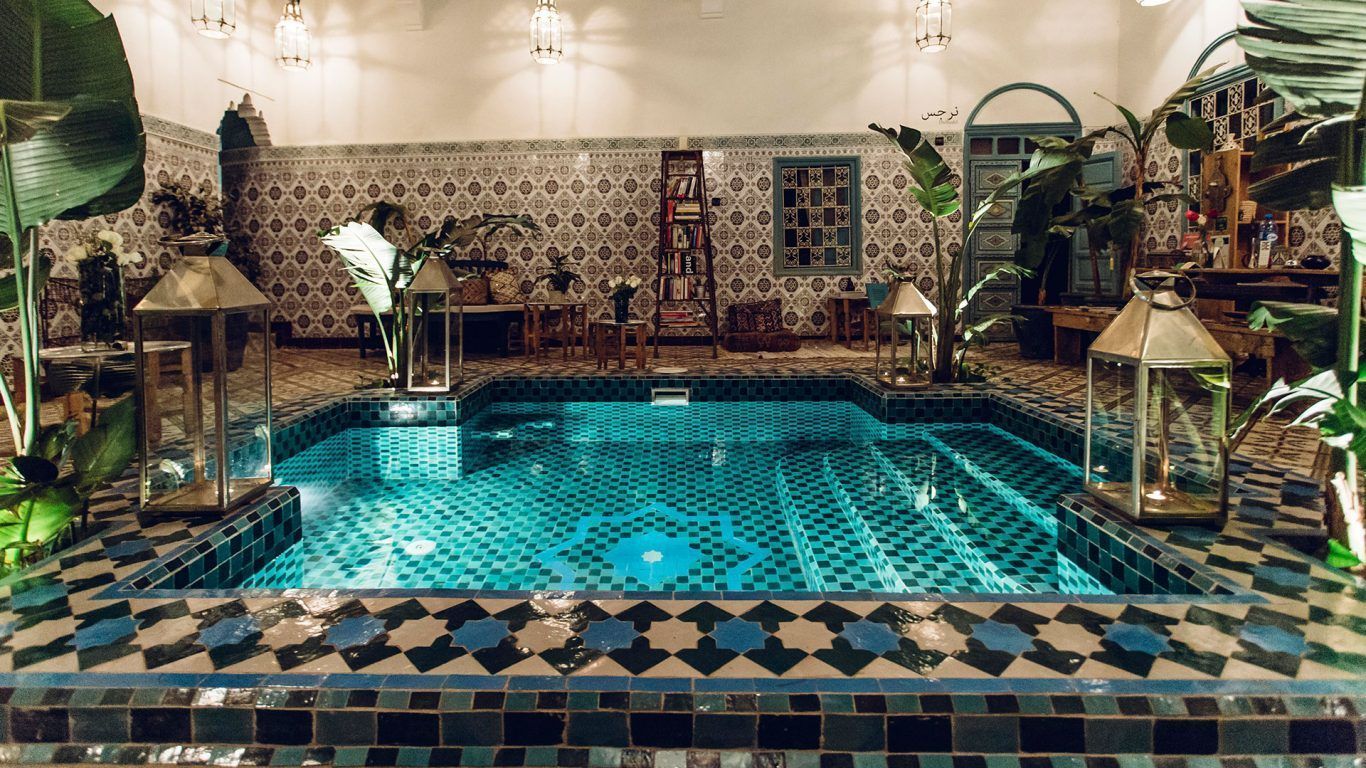 1366x768 stunning hotel swimming pool designs