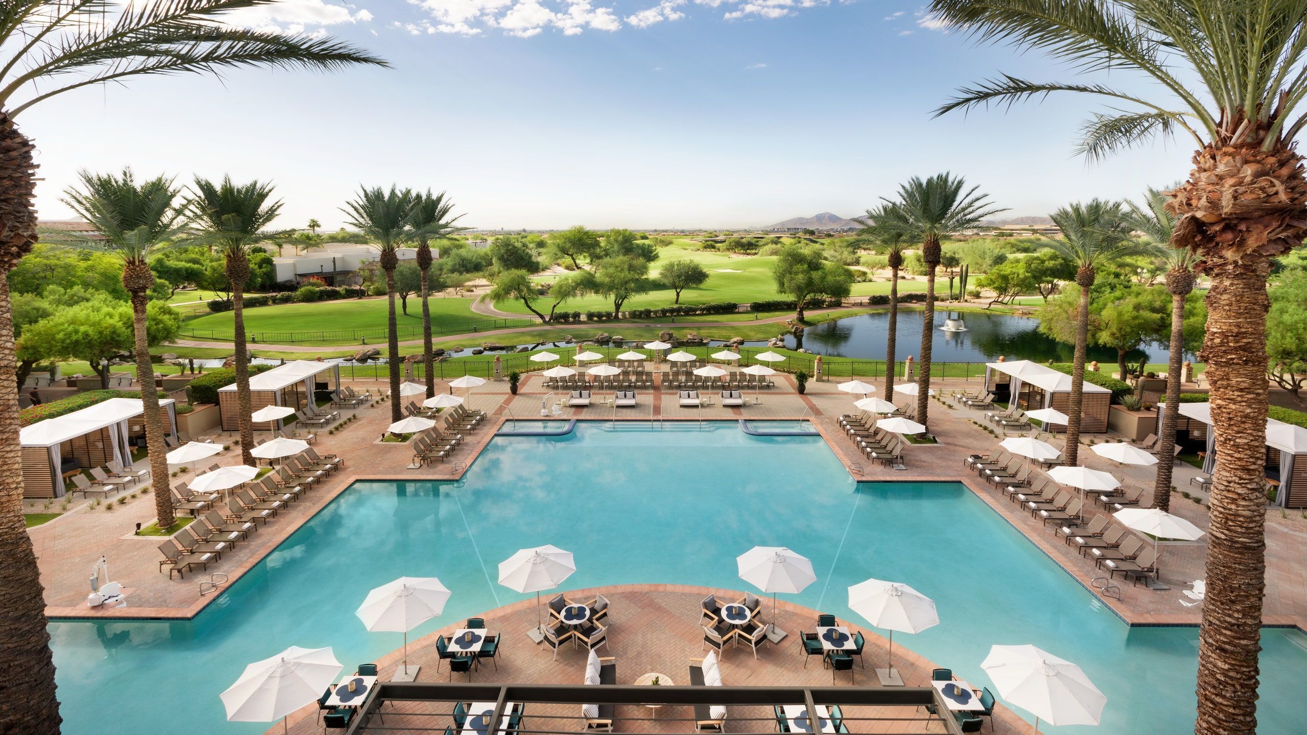 2560x1440 Biggest Hotel Pools in America