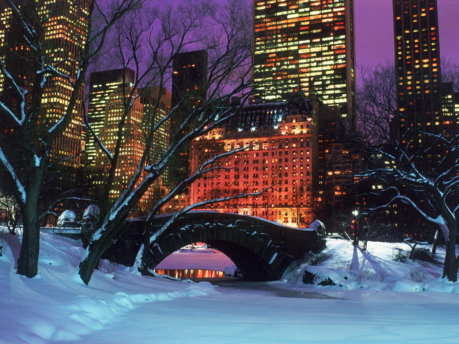1600x1200 New York Christmas Wallpaper