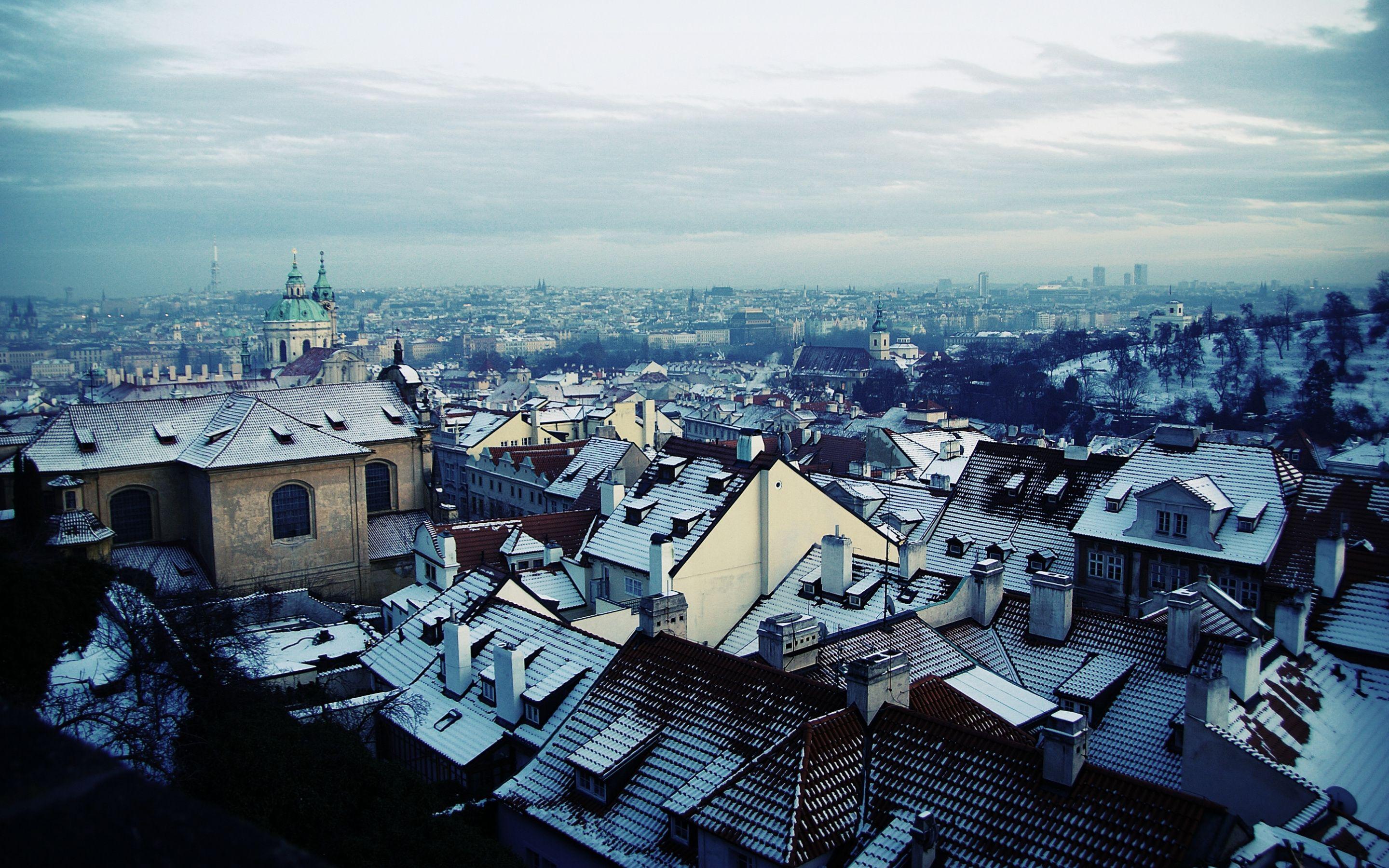 2880x1800 Urban Area, Praha, Building, Town, Winter MacBook Pro 15