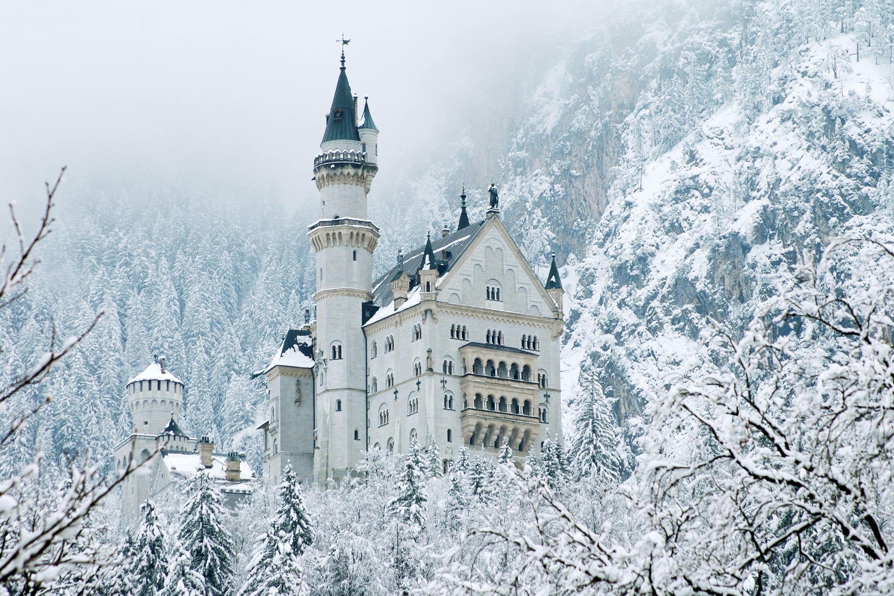 2893x1928 Neuschwanstein Castle HD Wallpaper. Background
