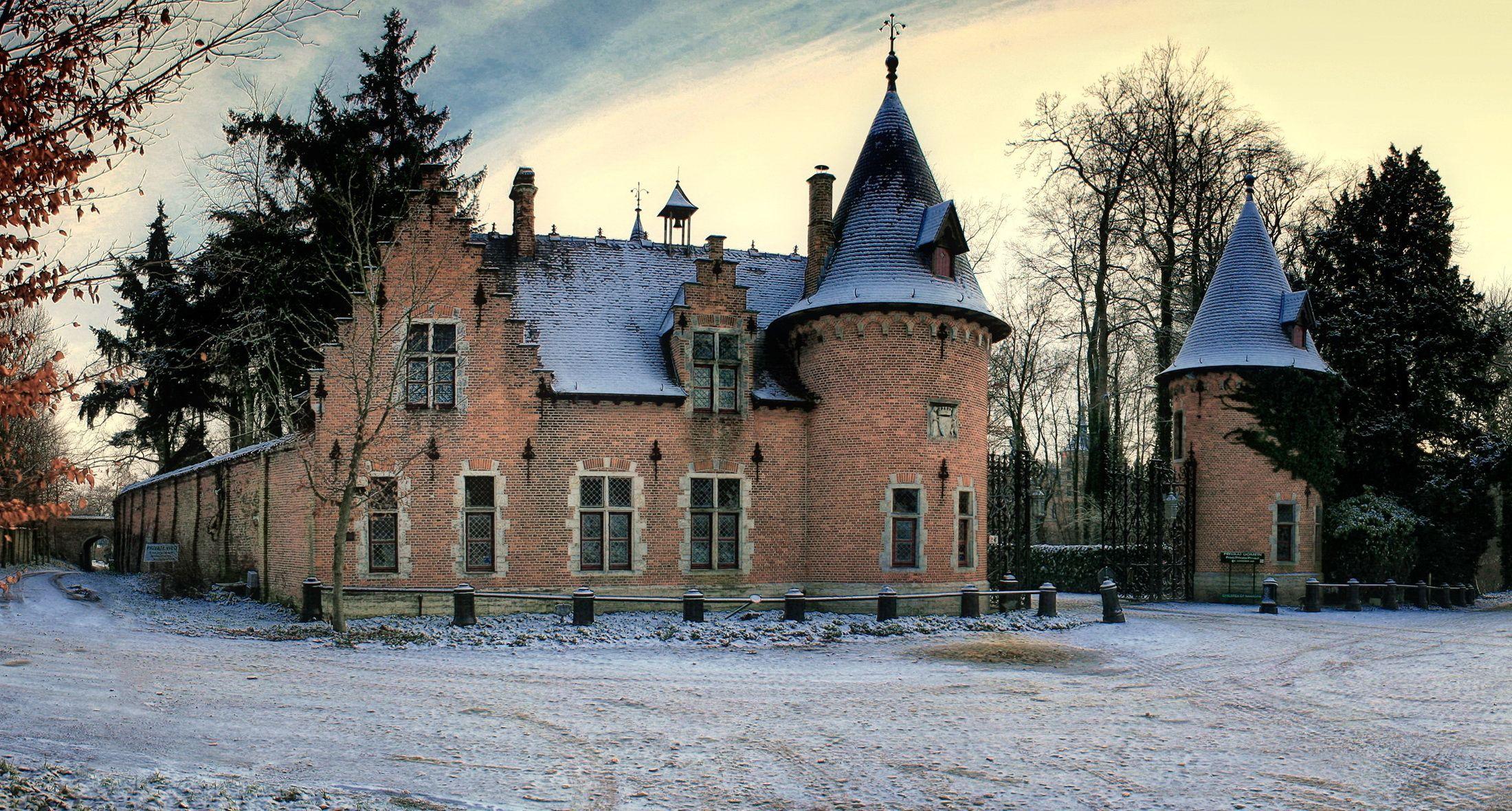 2200x1180 Winter castle 21445Winter Castle wallpaper. Castles. House