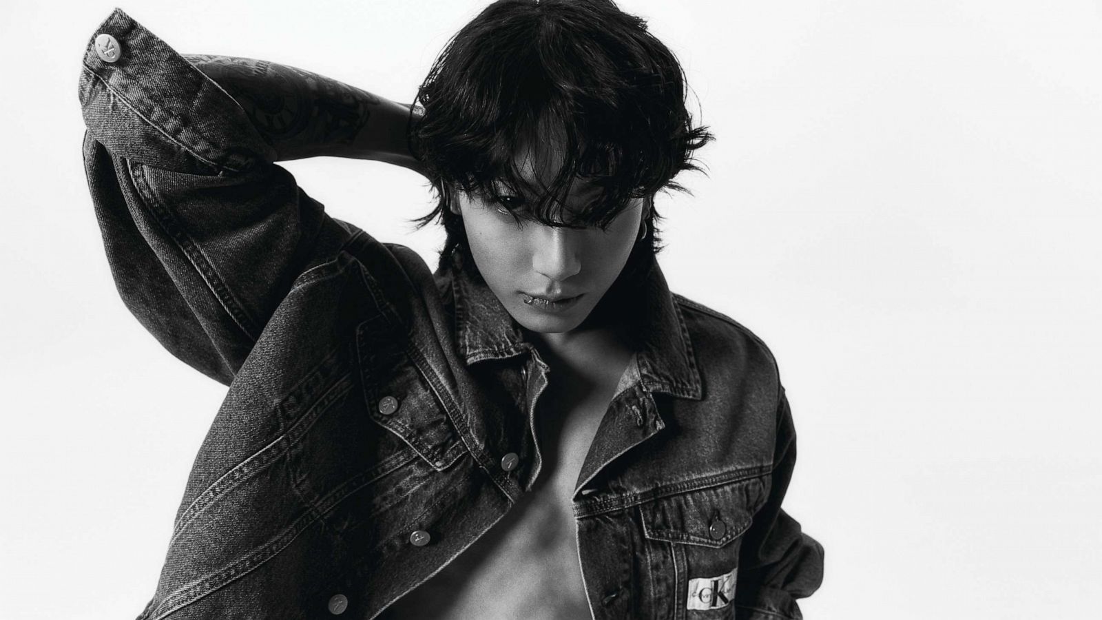 1600x900 BTS' Jungkook takes center stage as