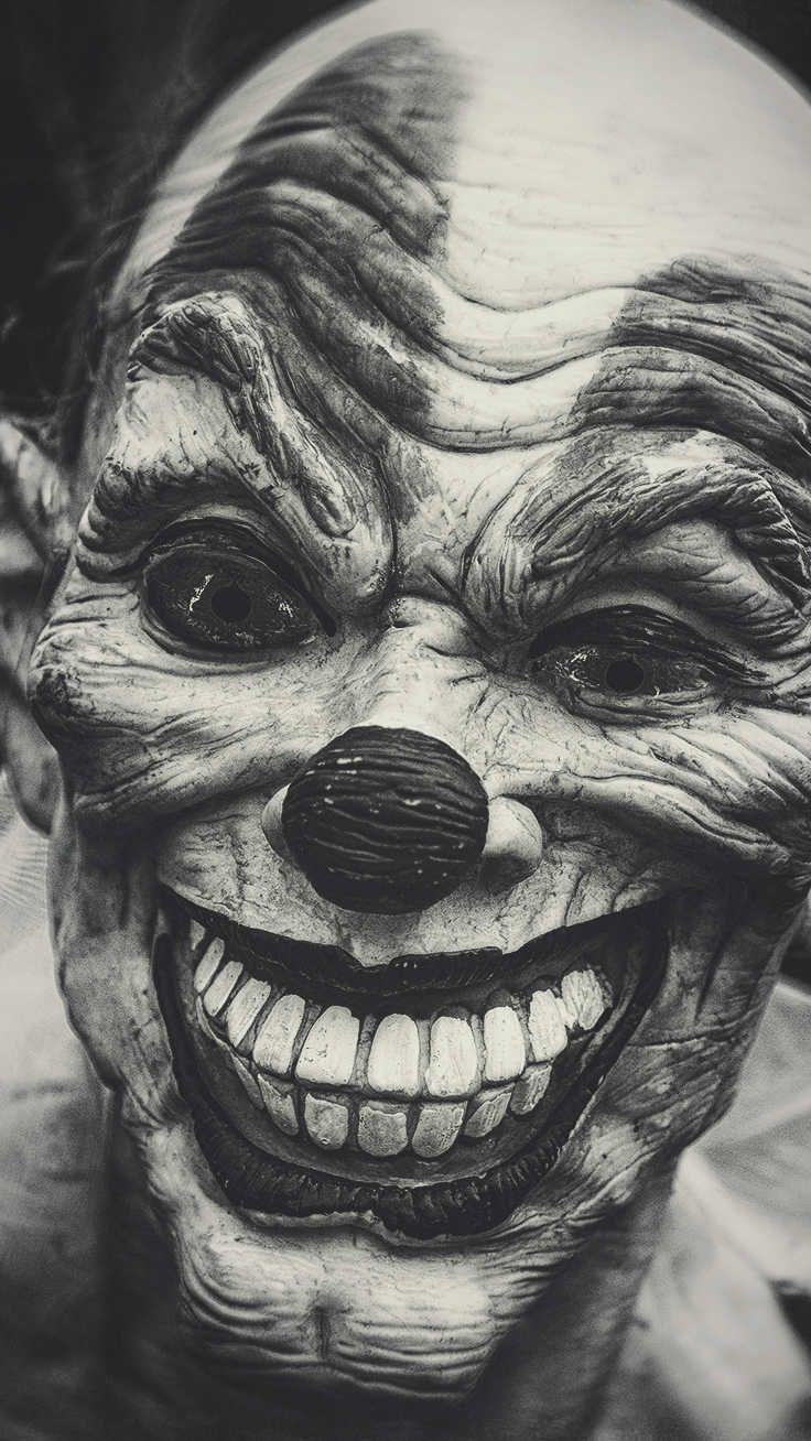 736x1308 Super Scary Halloween iPhone Xs Max Wallpaper