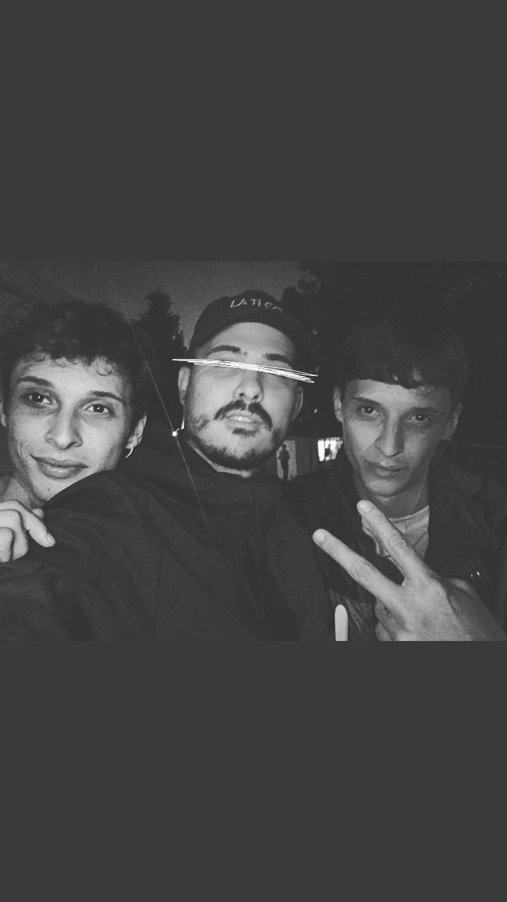 736x1309 Dellafuente ☪️✨. cantantes