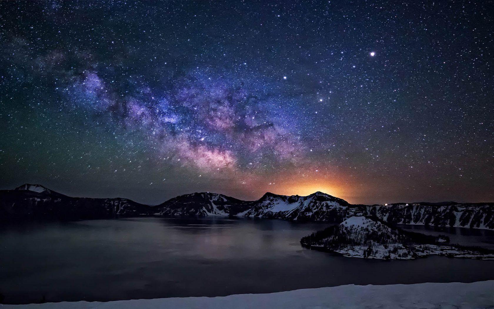 1680x1050 Crater Lake Night Sky With Star Milkyway Desktop Wallpaper