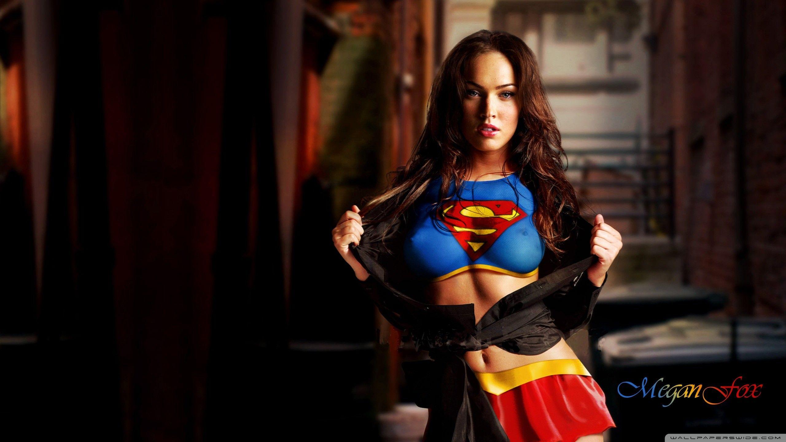 2560x1440 Superwoman Wallpaper