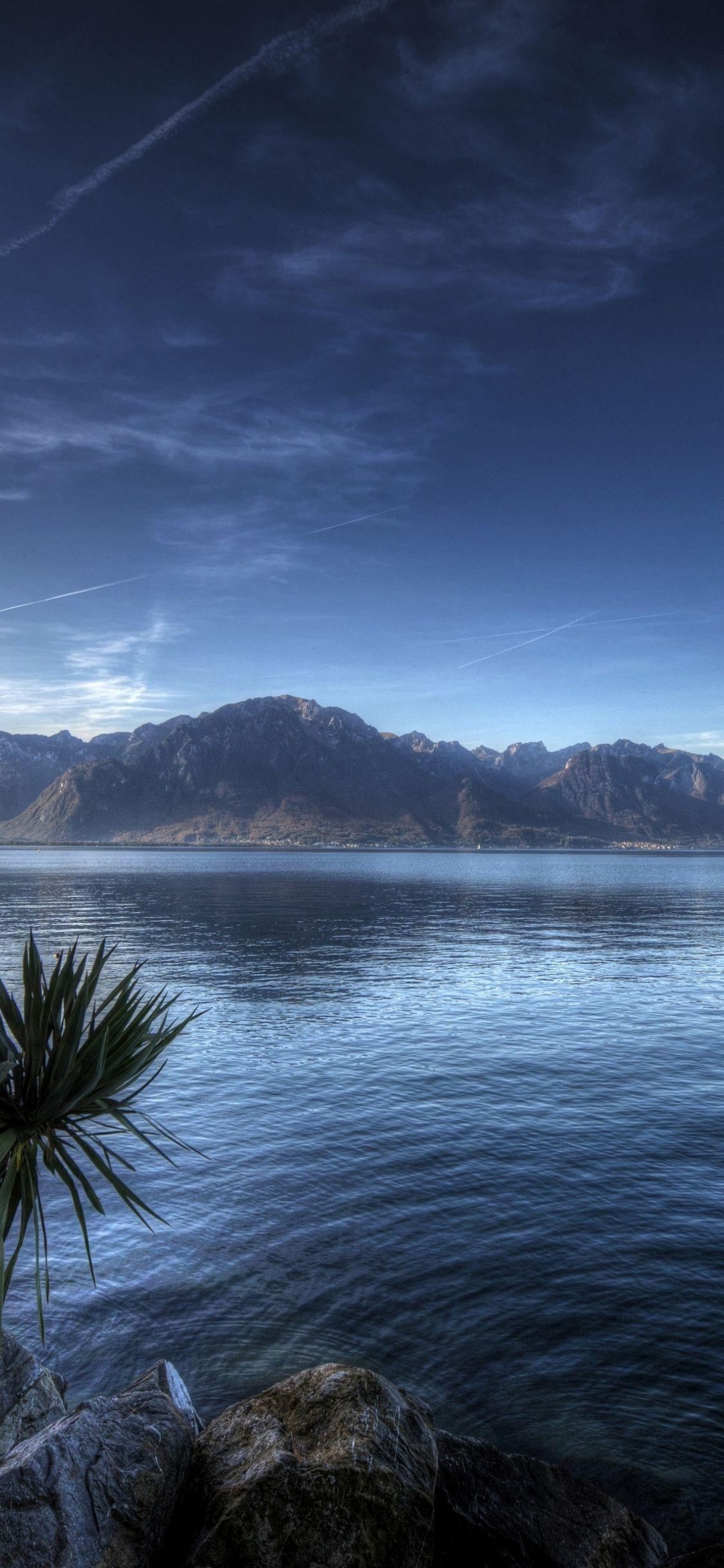 1125x2436 Download 1125x2436 wallpaper montreux lake, lake geneva