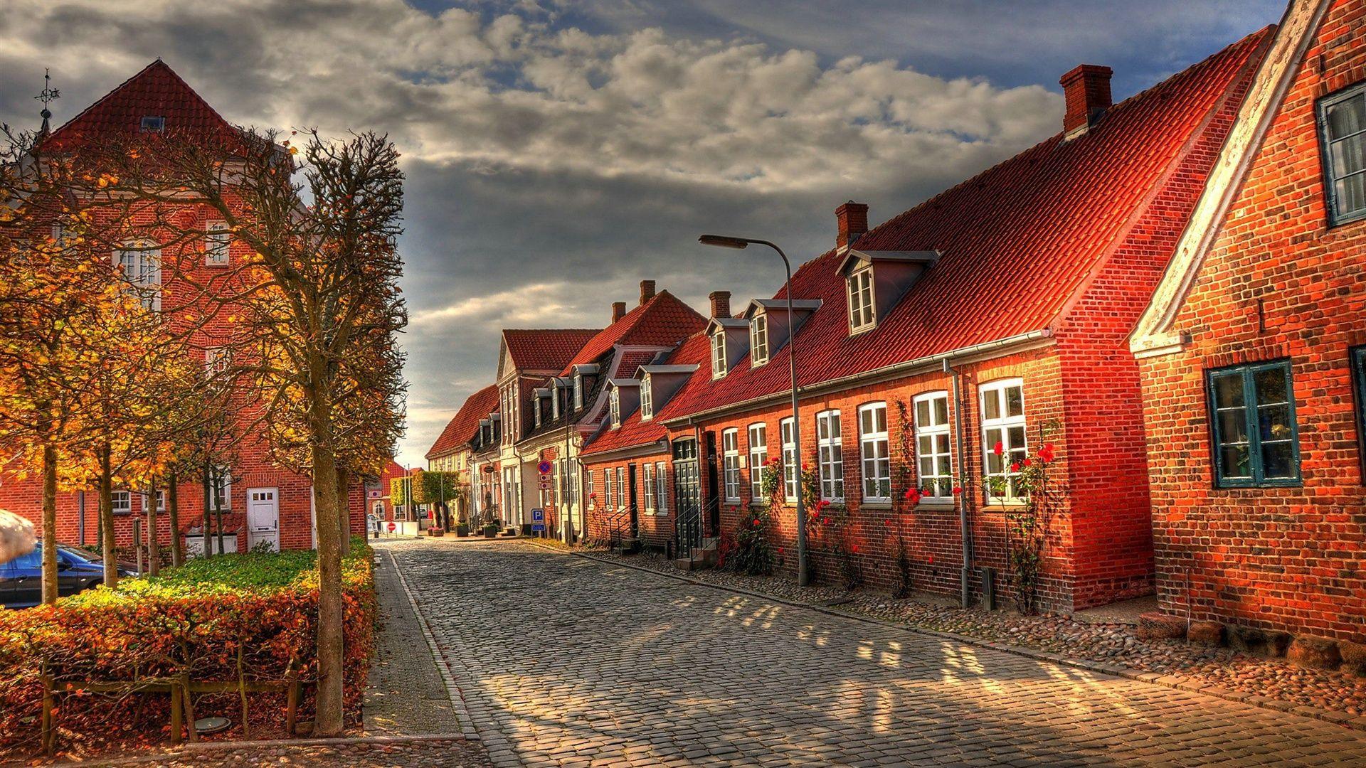 1920x1080 Wallpaper Europe buildings, houses, street, autumn morning