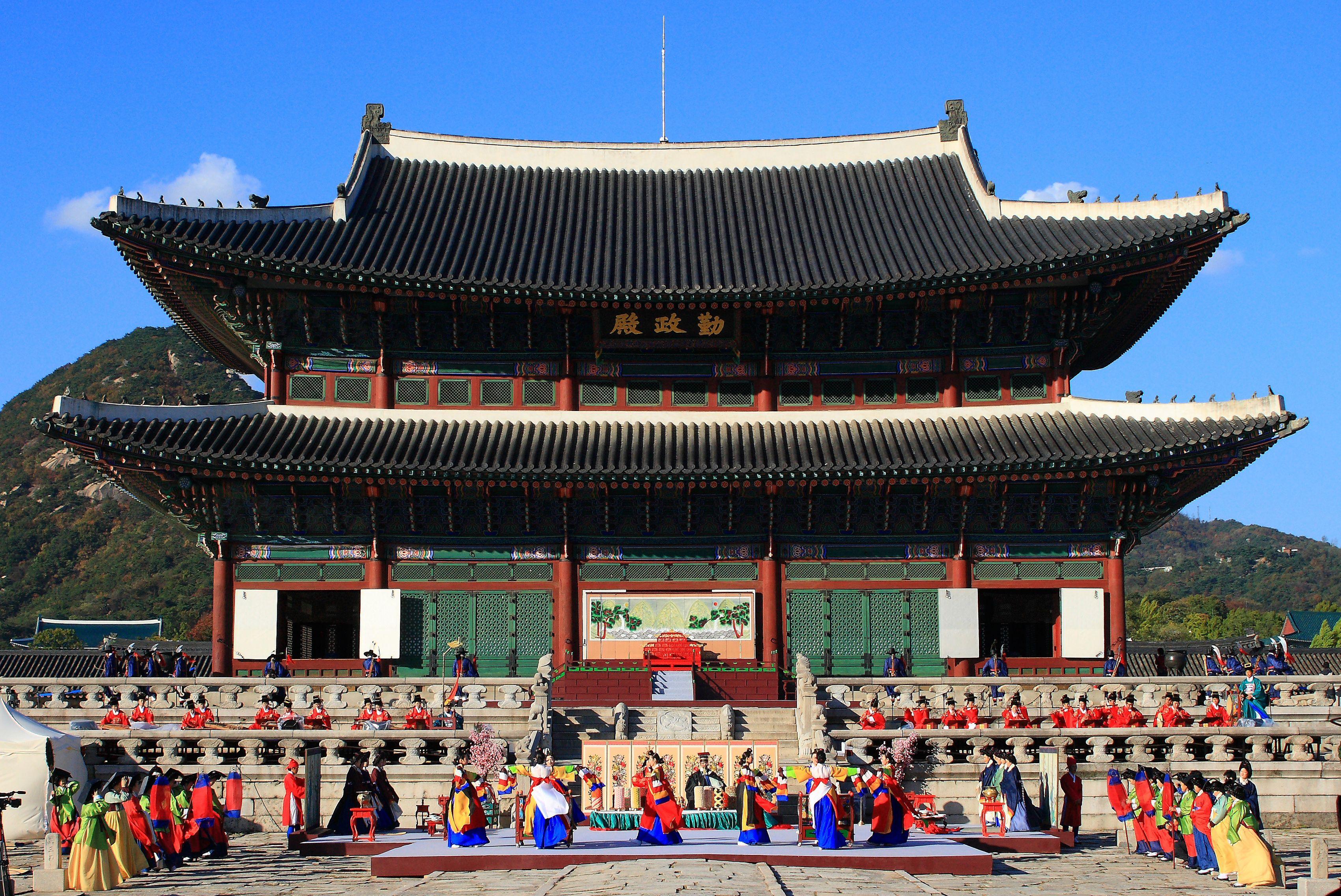 3400x2272 HD Gyeongbokgung Palace Wallpaper and Photo. HD