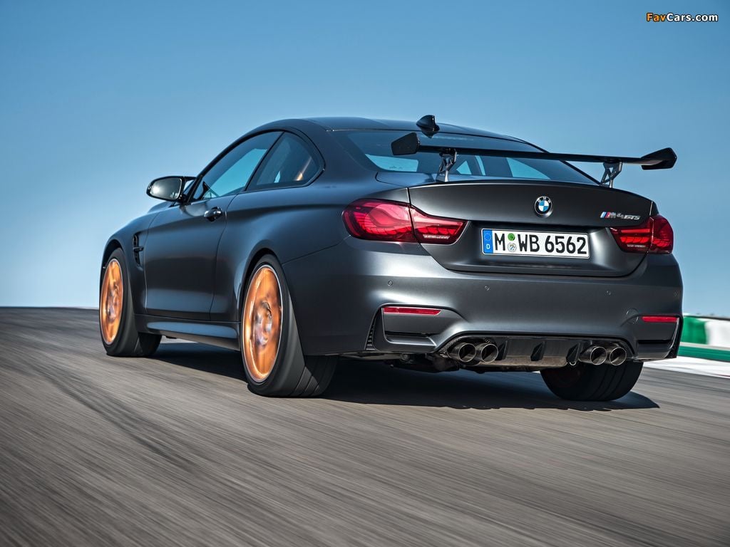 1024x768 BMW M4 GTS (F82) 2015 wallpaper (1024x768)