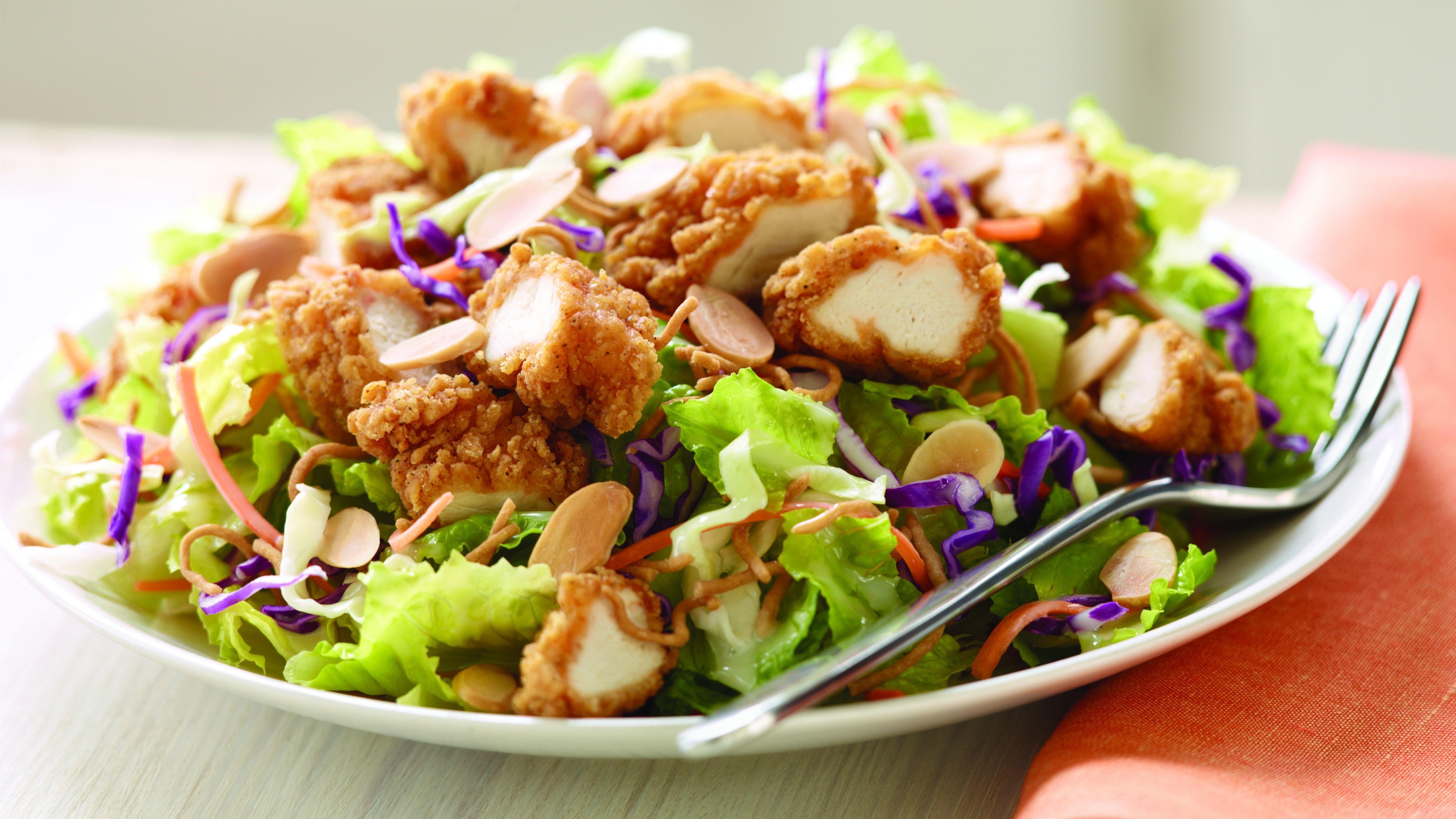 5120x2880 Wallpaper Chicken salad, nuts, cabbage, Food