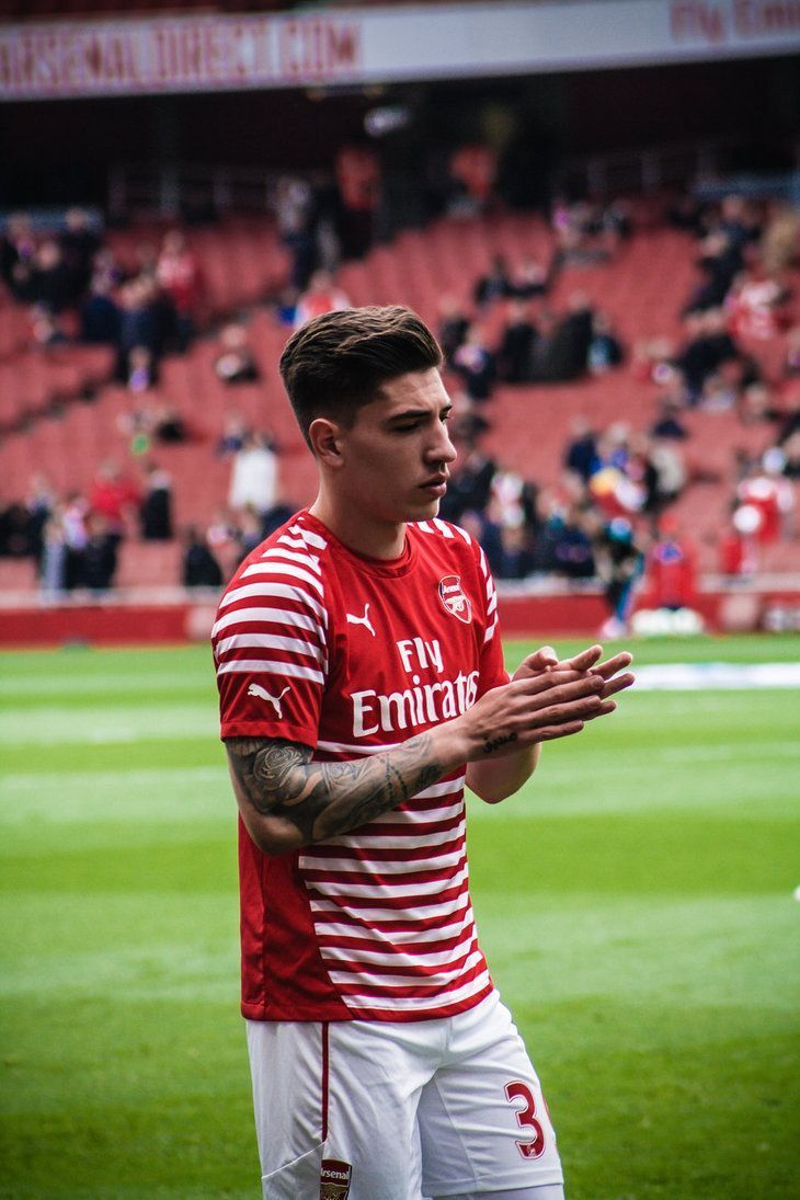 730x1095 Hector Bellerin of Arsenal