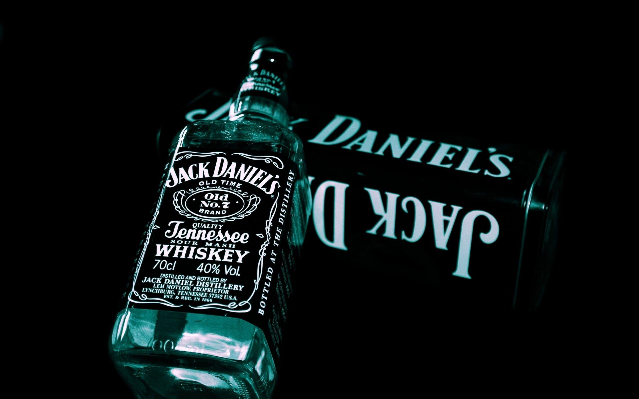 2560x1600 Jack Daniel's Tennessee whiskey wine bottle HD wallpaper