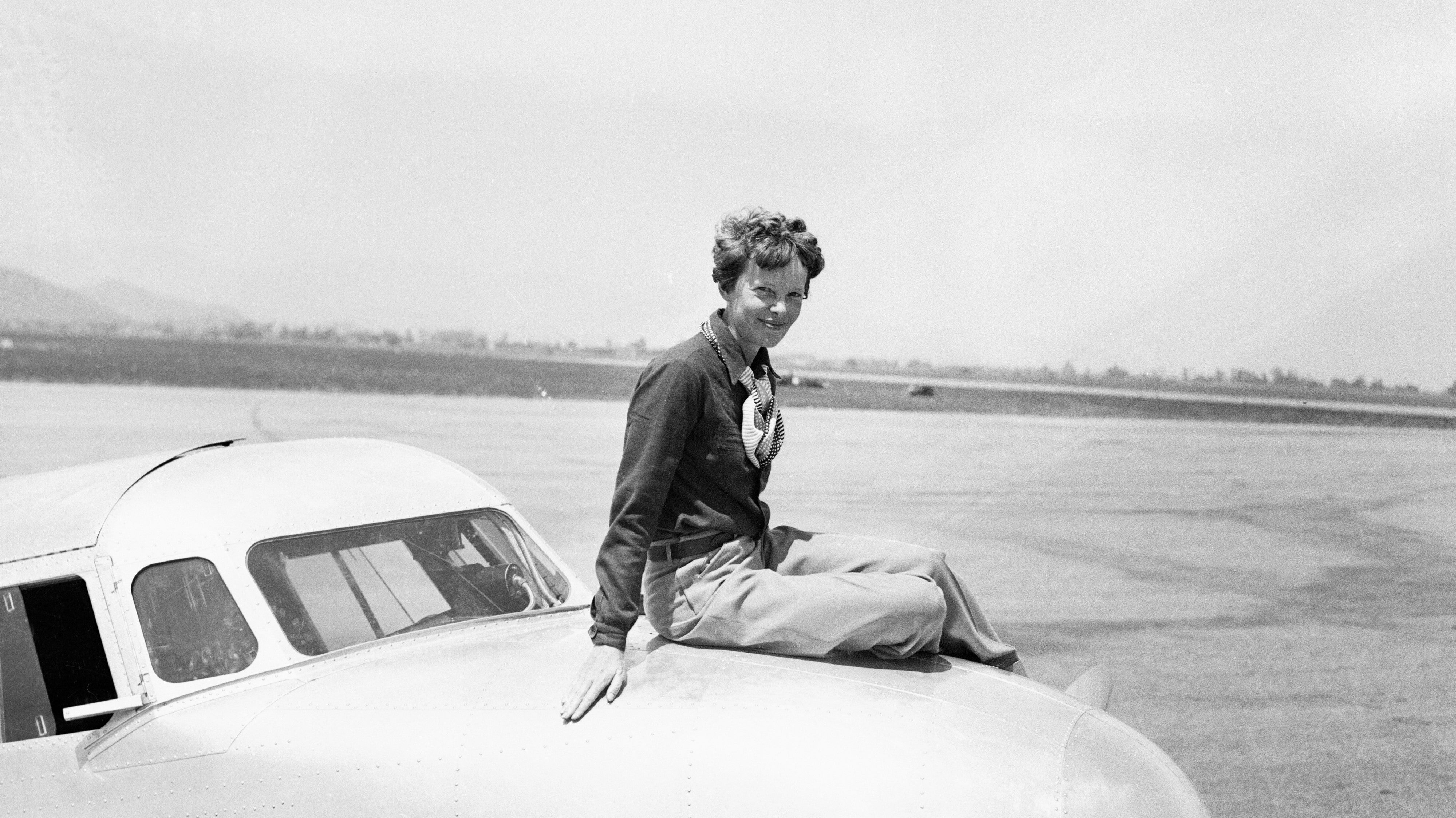3999x2249 Search for Amelia Earhart: This Ocean