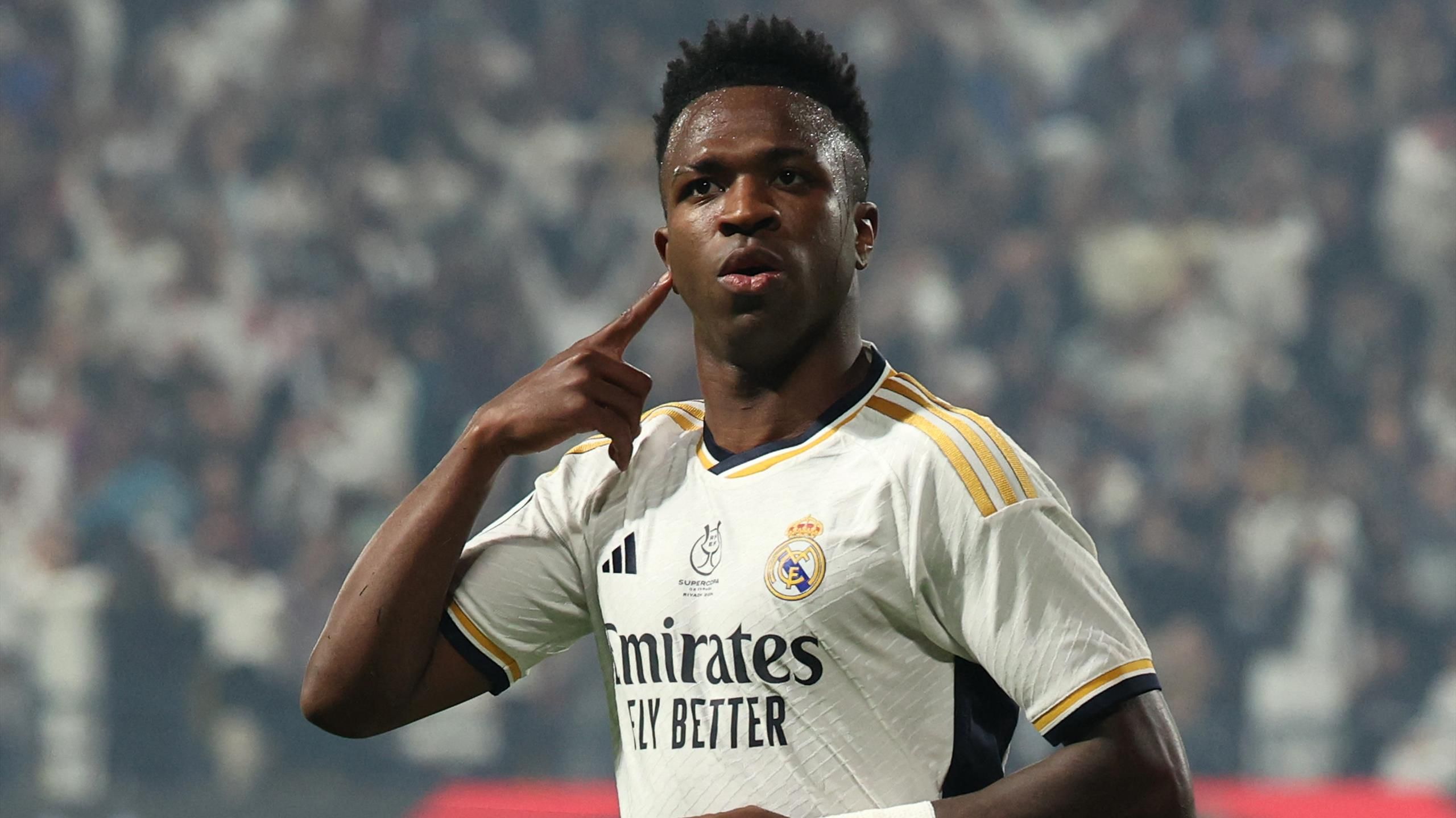 2560x1440 Real Madrid 4 1 Barcelona: Vinicius