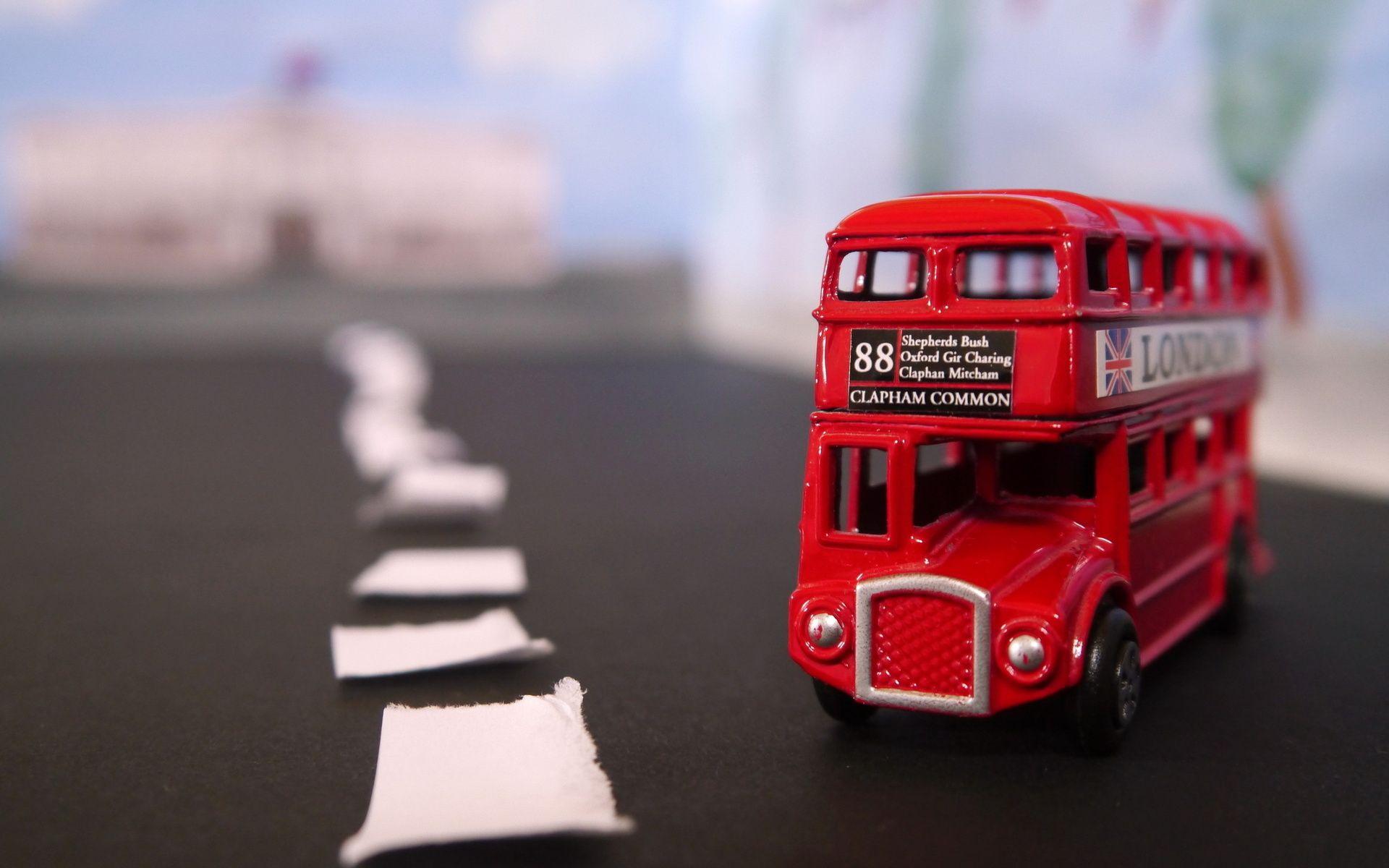 1920x1200 London Toy Bus Wallpaper : HD Wallpaper