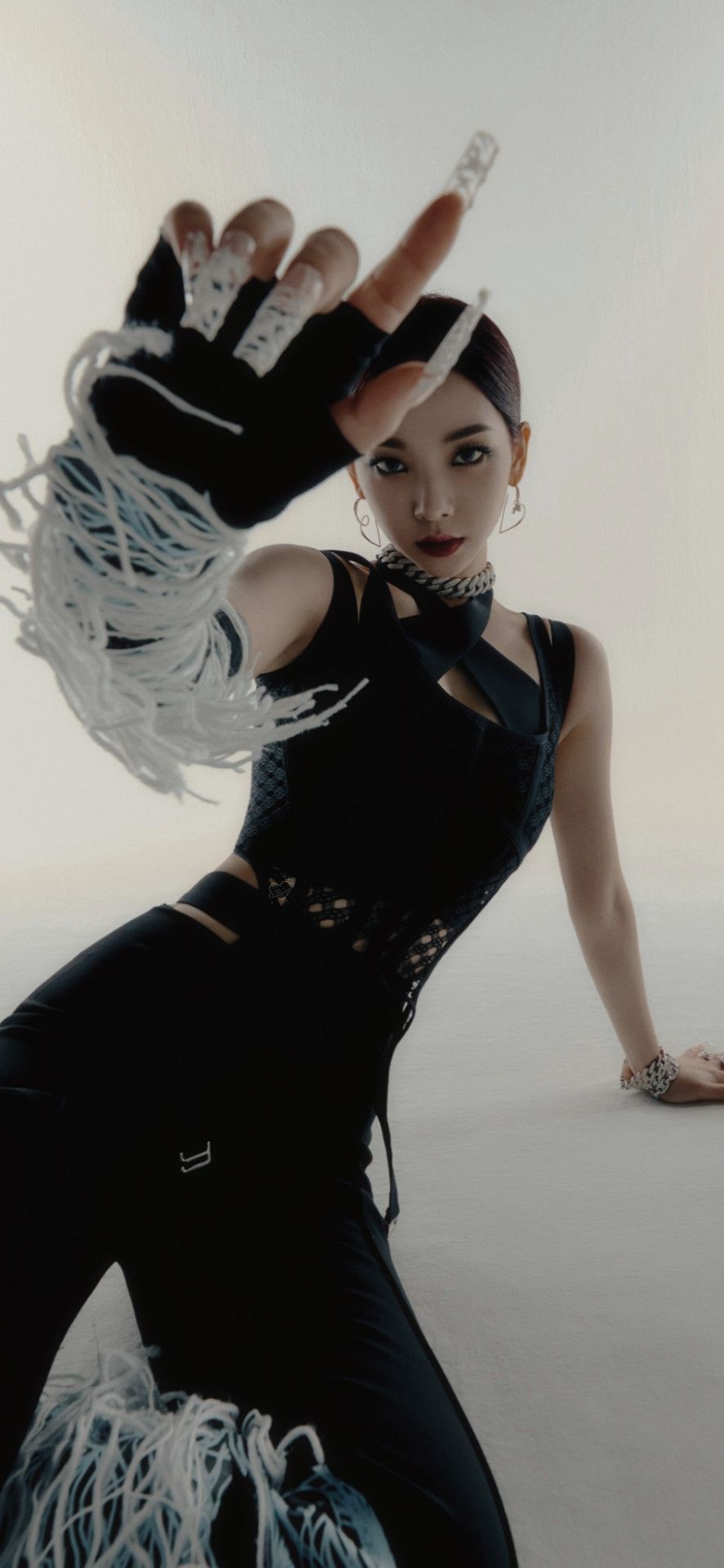 887x1920 Aespa ; era Karina² Pt